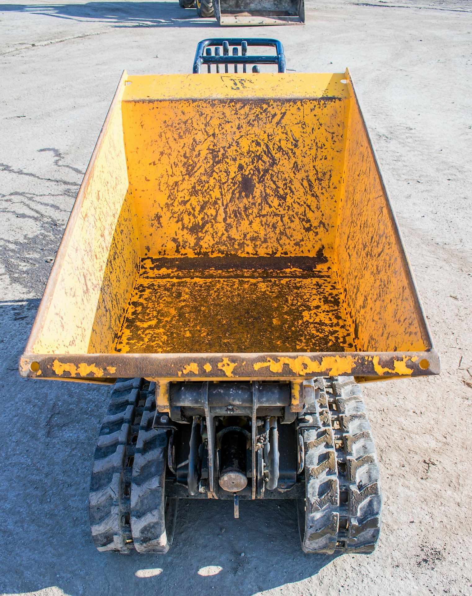 JCB HTD-5 Dumpster 500 kg diesel driven tracked walk behind hi tip dumper Year: 2016 S/N: 1593586 - Image 5 of 11