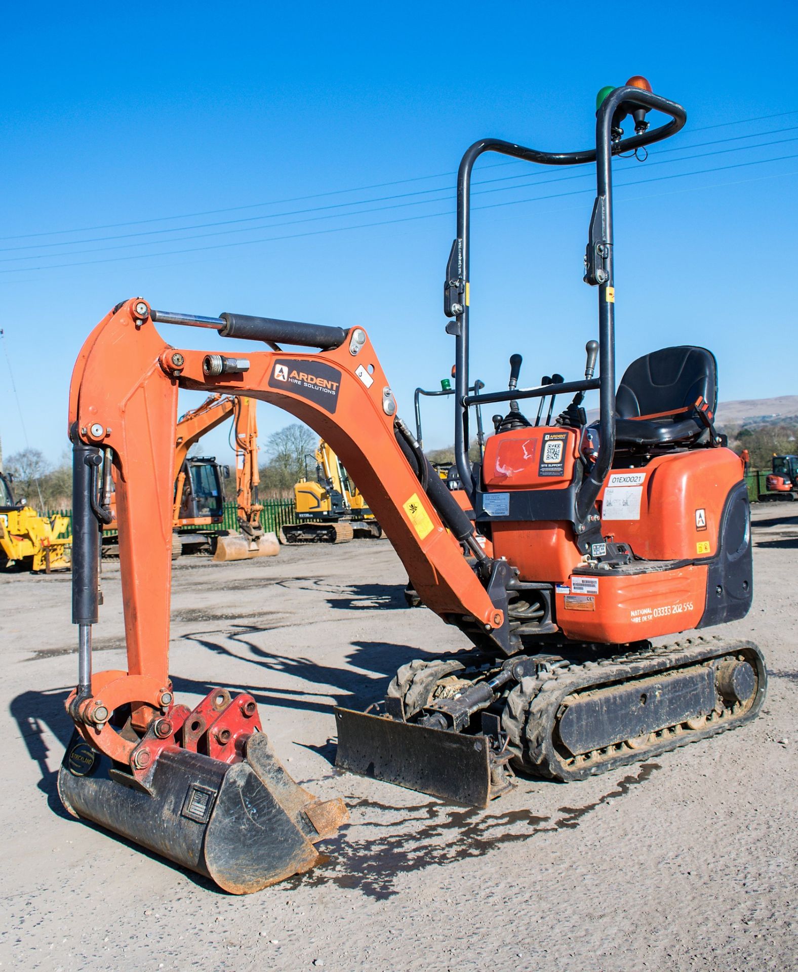 Kubota K008-3 0.8 tonne rubber tracked micro excavator Year: 2017 S/N: 29292 Recorded Hours: 561