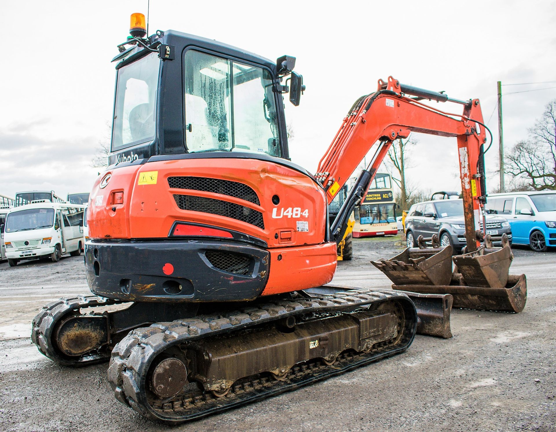 Kubota U48-4 4.8 tonne rubber tracked excavator Year: 2011 S/N: 50406 Recorded Hours: 5662 blade, - Image 4 of 11