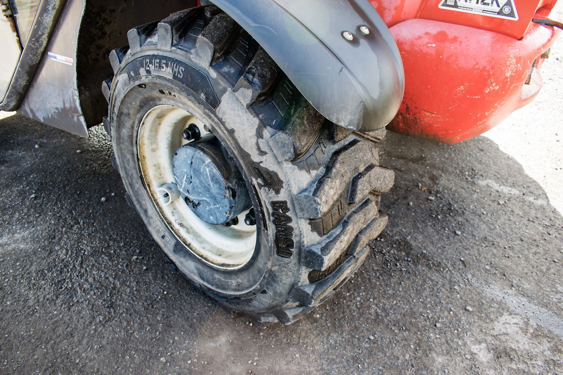 Manitou MT625H Comfort 6 metre telescopic handler Year: 2015 S/N: 951243 Recorded Hours: 3261 c/w - Image 9 of 14