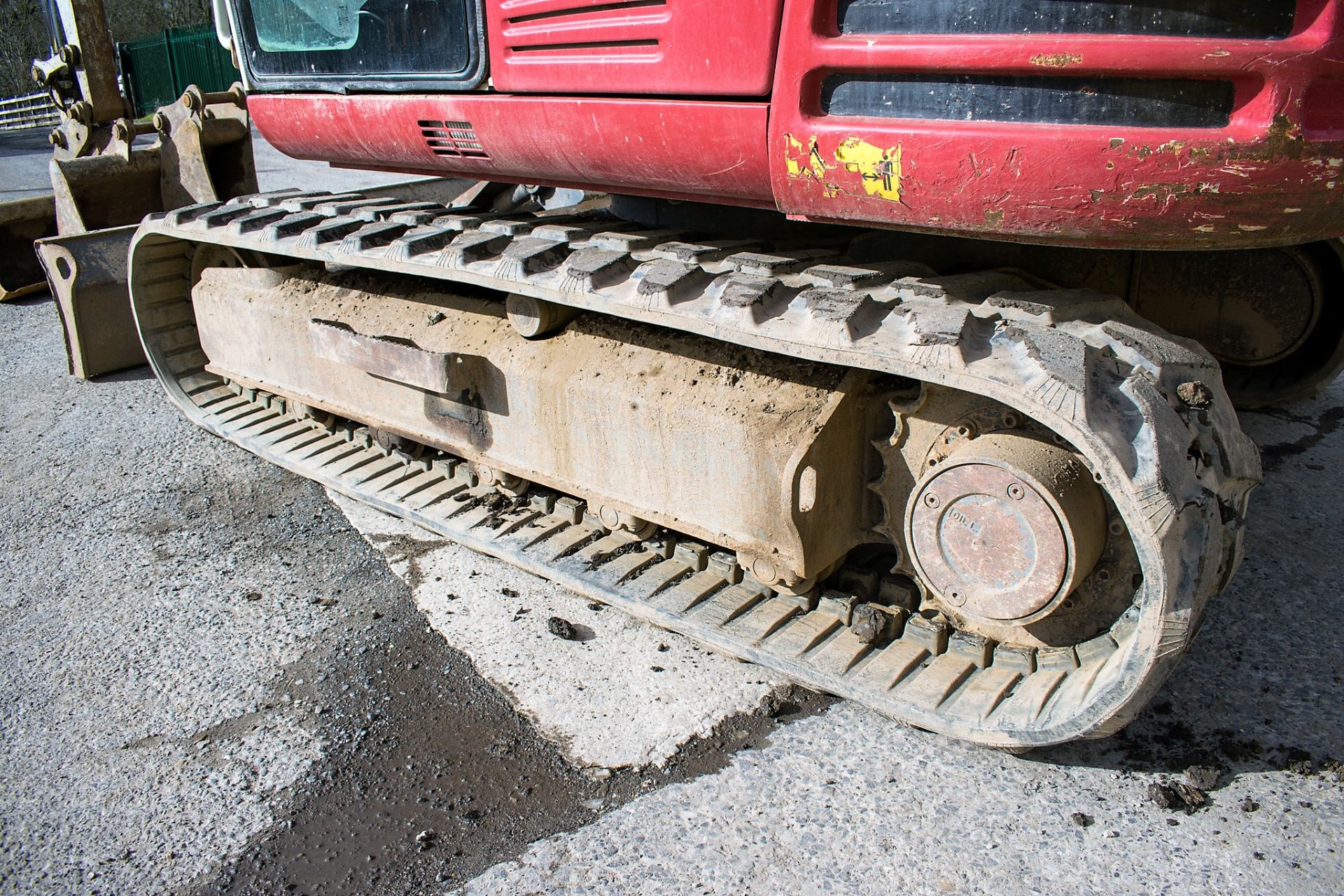 Takeuchi TB285 8.5 tonne rubber tracked excavator Year: 2012 S/N: 185000168 Recorded Hours: blade, - Image 7 of 13