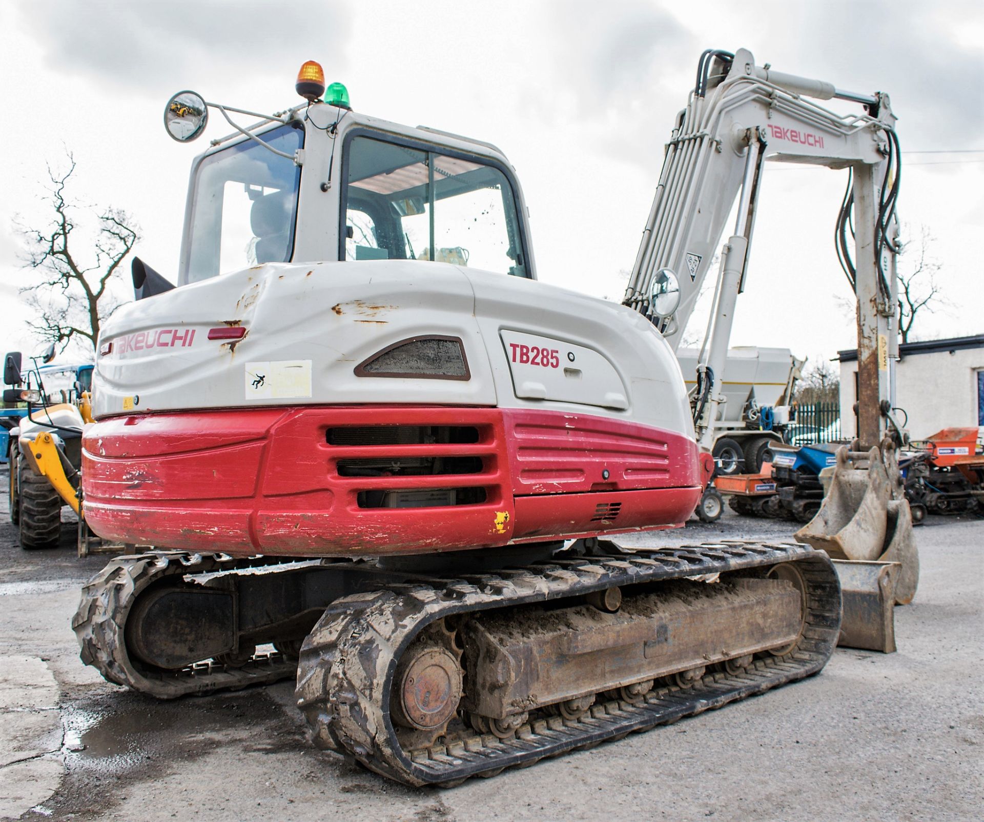 Takeuchi TB285 8.5 tonne rubber tracked excavator Year: 2012 S/N: 185000171 Recorded Hours: 6004 - Image 4 of 13