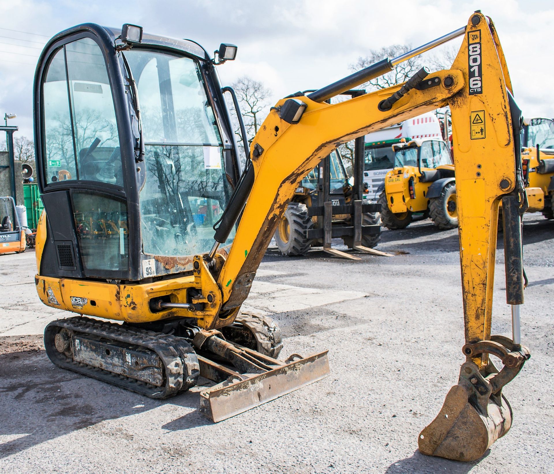 JCB 8016 CTS 1.5 tonne rubber tracked mini excavator Year: 2013 S/N: 2071492 Recorded Hours: 1493 - Image 2 of 12