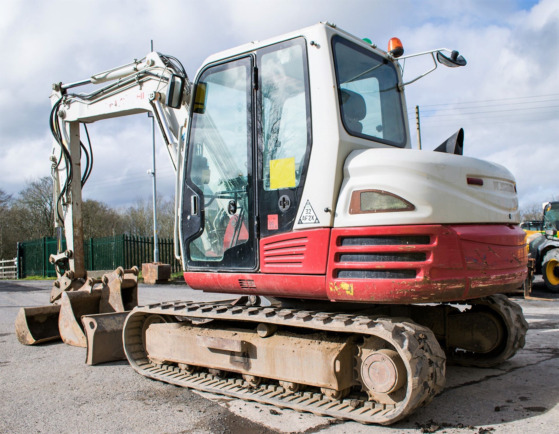 Takeuchi TB285 8.5 tonne rubber tracked excavator Year: 2012 S/N: 185000168 Recorded Hours: blade, - Image 3 of 13