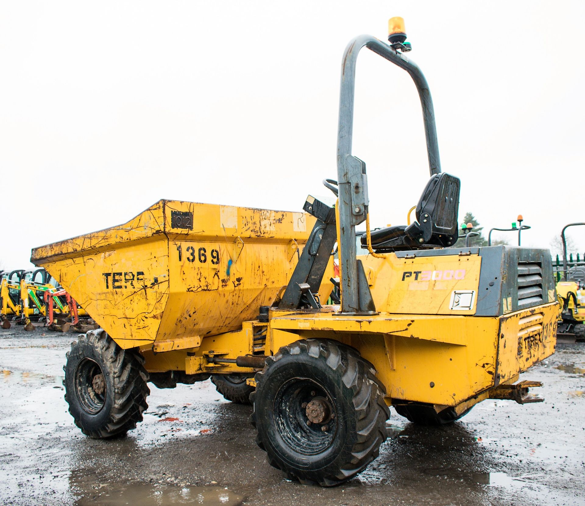 Benford Terex PT3000 3 tonne straight skip dumper Year: 2005 S/N: E508FC058 Recorded Hours: Not - Image 3 of 12