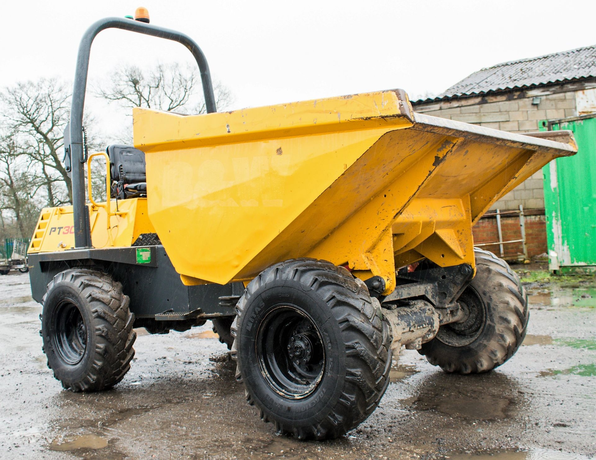 Benford Terex PT3000 3 tonne straight skip dumper Year: 2004 S/N: E405AR171 Recorded Hours: Not - Image 2 of 12