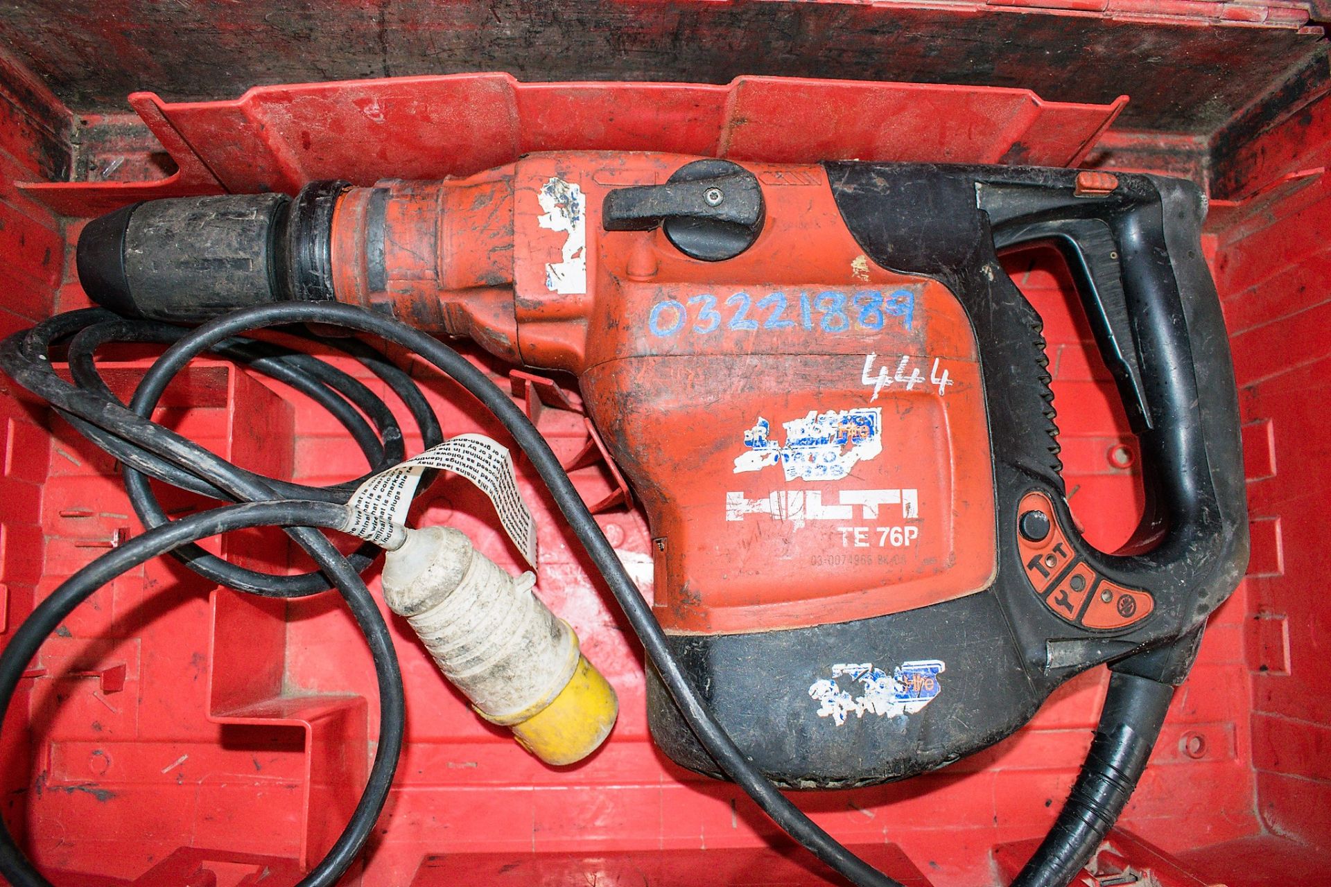 Hilti TE76P 110v SDS rotary hammer drill c/w carry case