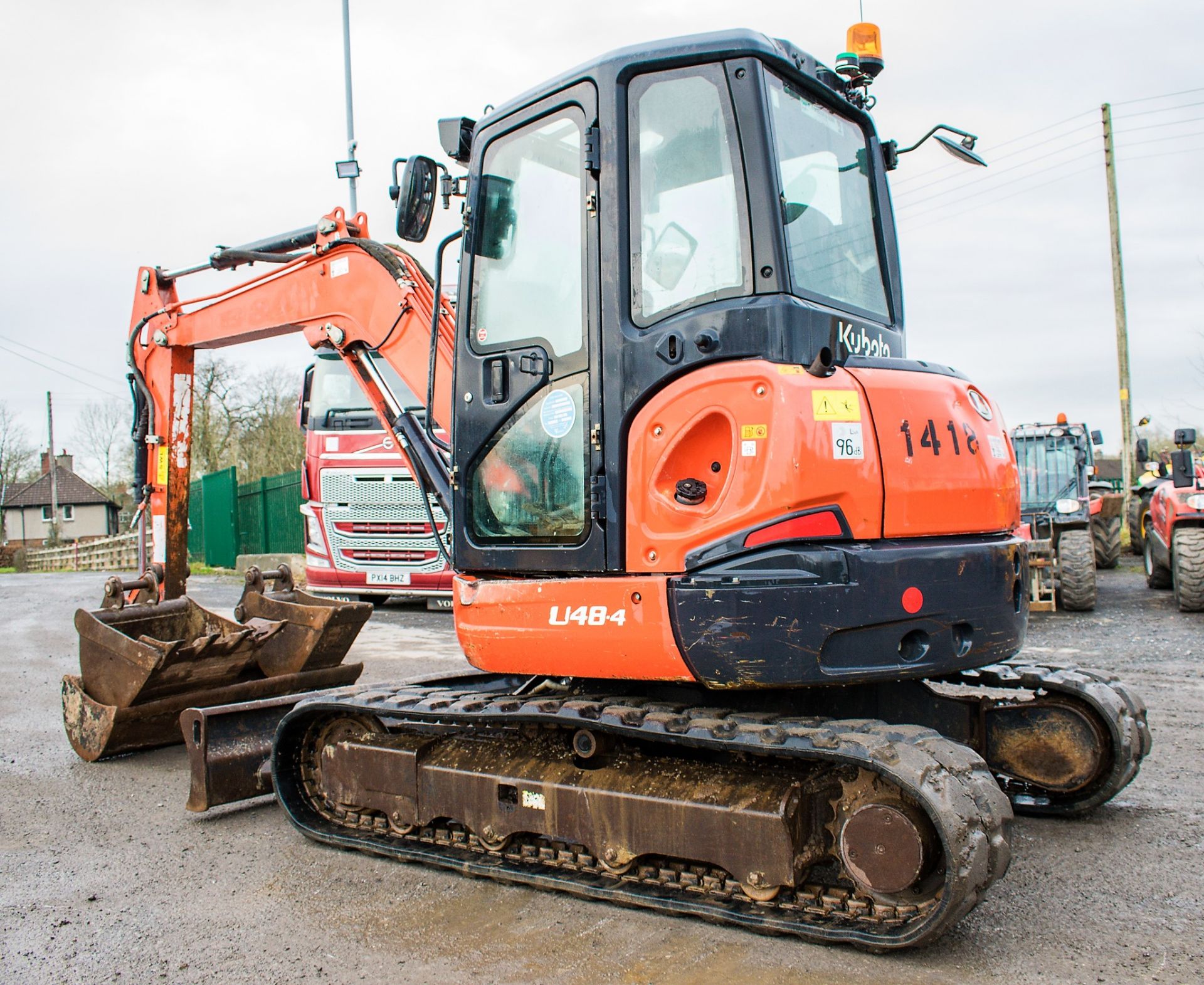 Kubota U48-4 4.8 tonne rubber tracked excavator Year: 2011 S/N: 50406 Recorded Hours: 5662 blade, - Image 3 of 11