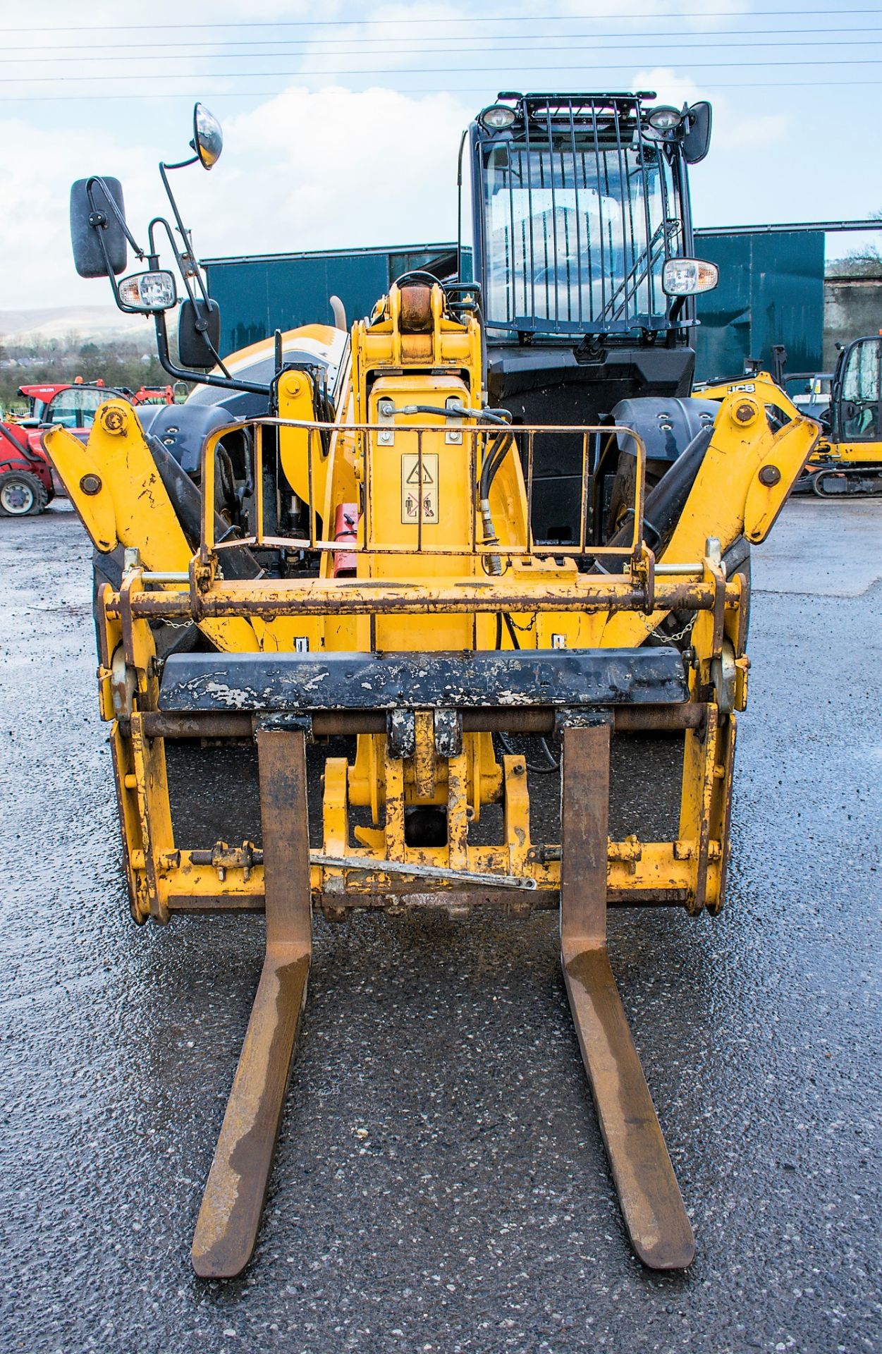 JCB 535-140 14 metre telescopic handler Year: 2014 S/N: 234058 Recorded Hours: 3944 c/w air - Image 5 of 13