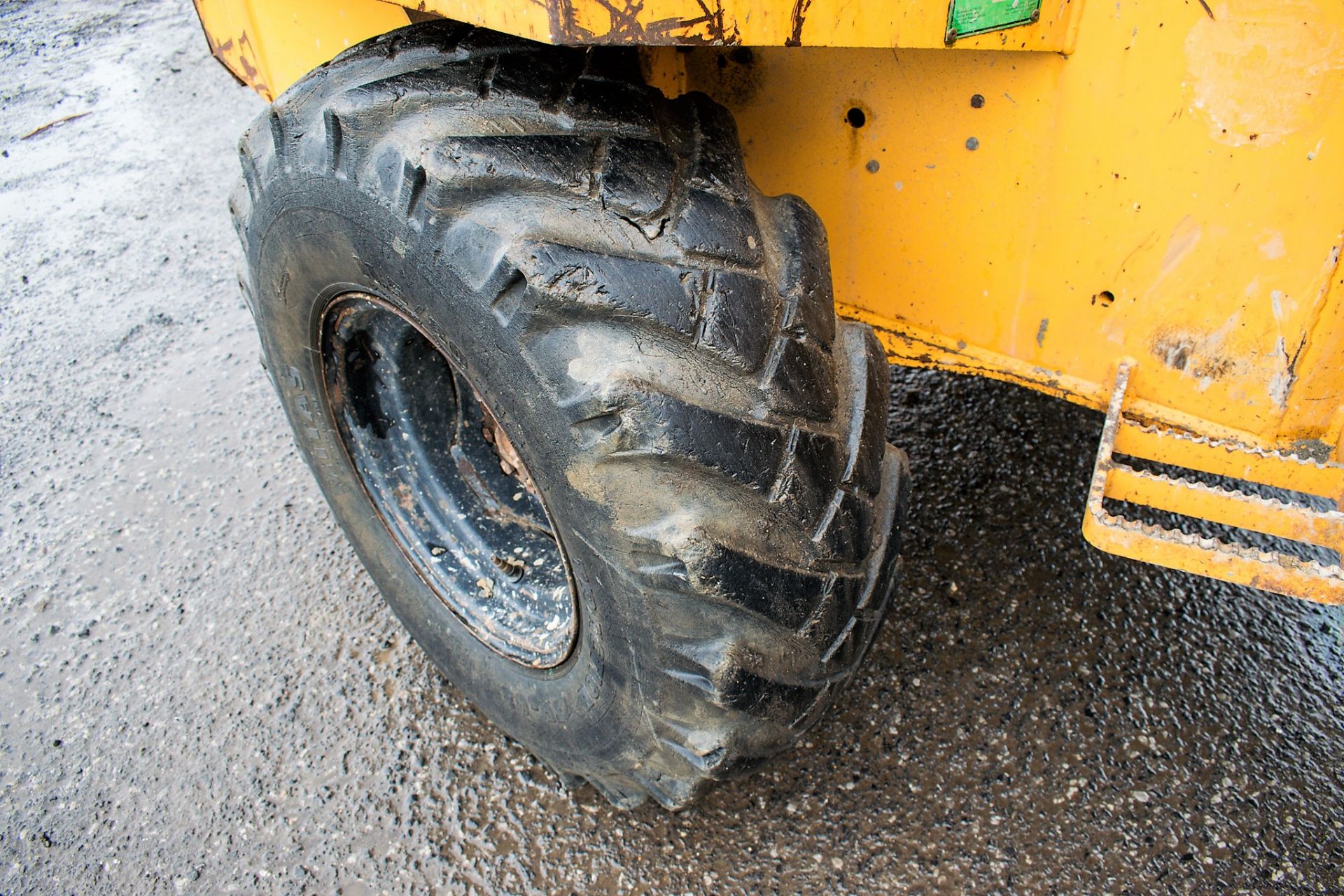 Benford 3 tonne straight skip dumper Year: 2004 S/N: E403AR066 Recorded Hours: Not displayed ( - Image 10 of 12