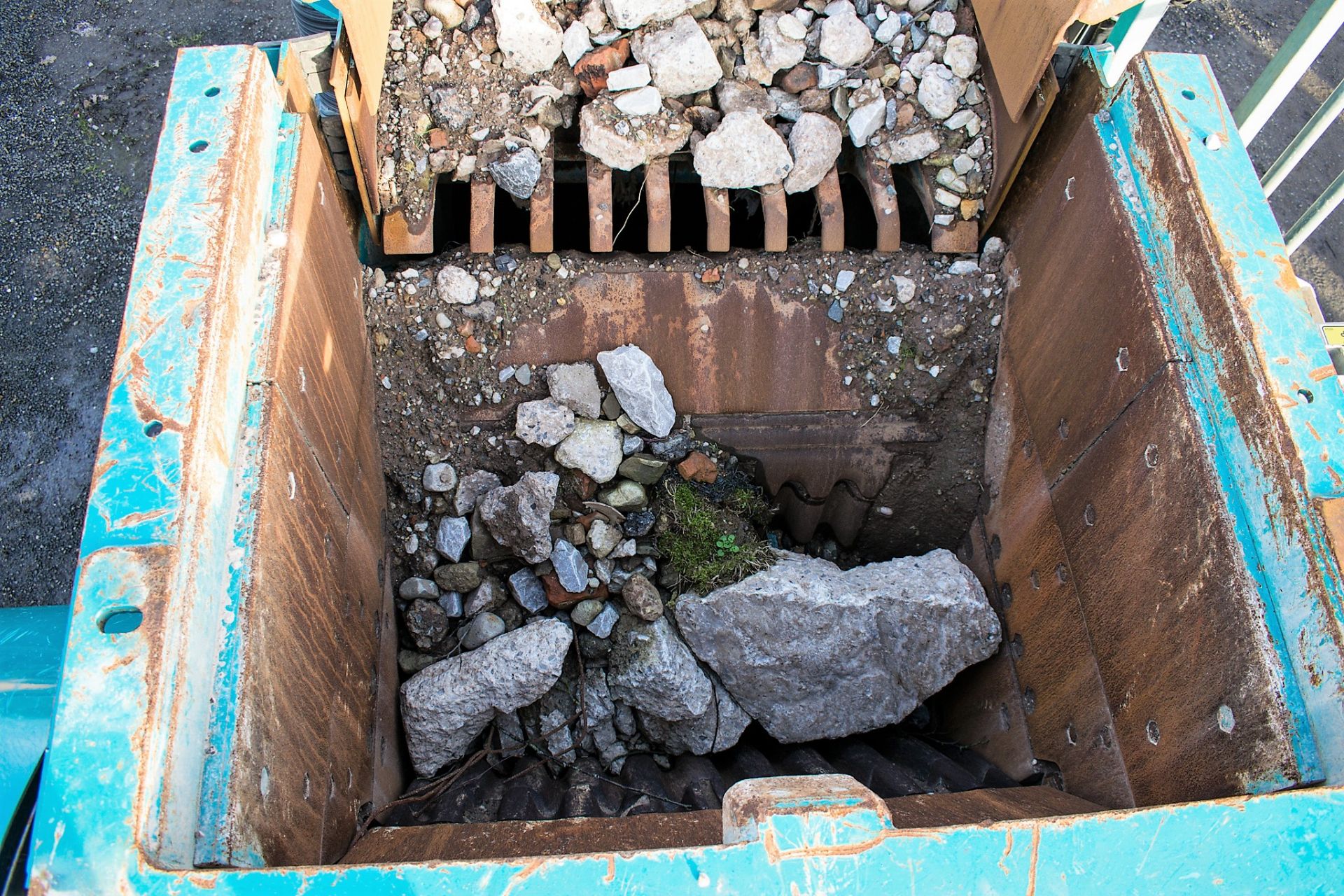 Powerscreen Premiertrak 400X post screen jaw crusher Year: 2017 S/N: 64742 Recorded Hours: 470 - Image 10 of 18