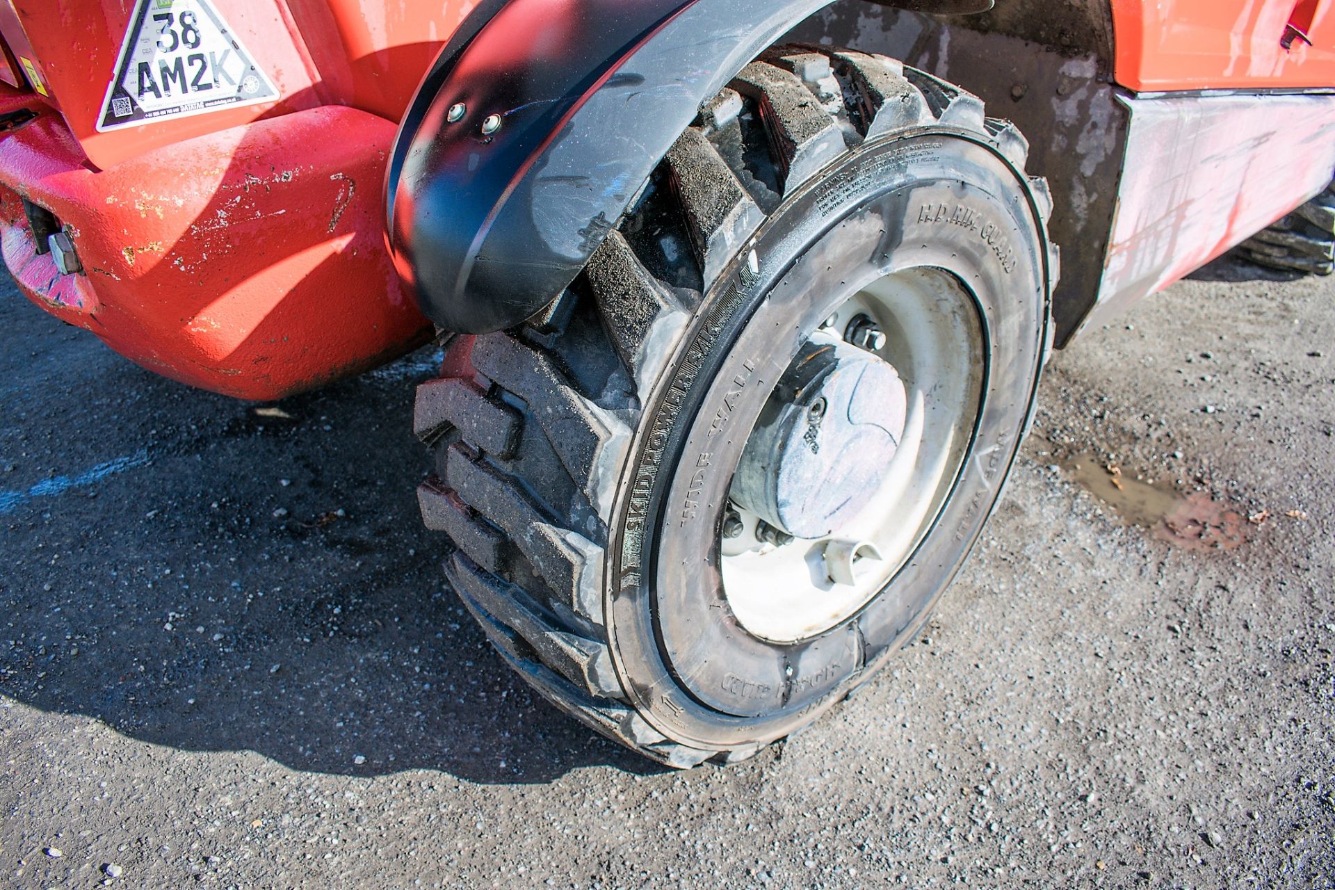 Manitou MT625H Comfort 6 metre telescopic handler Year: 2015 S/N: 951243 Recorded Hours: 3261 c/w - Image 8 of 14