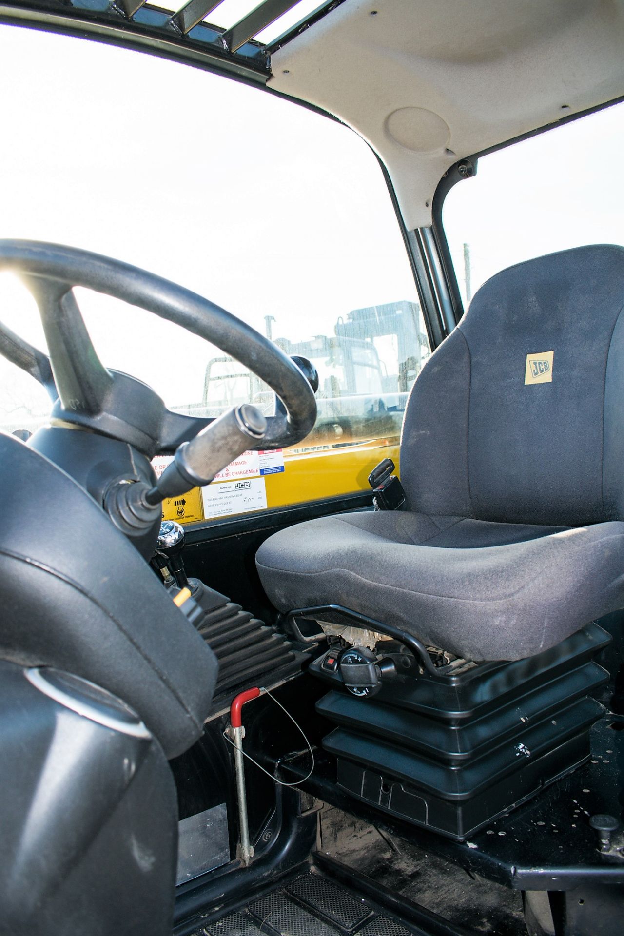 JCB 535-95 9.5 metre telescopic handler Year: 2015 S/N: 2346774 Recorded Hours: 1373 c/w turbo - Image 12 of 14