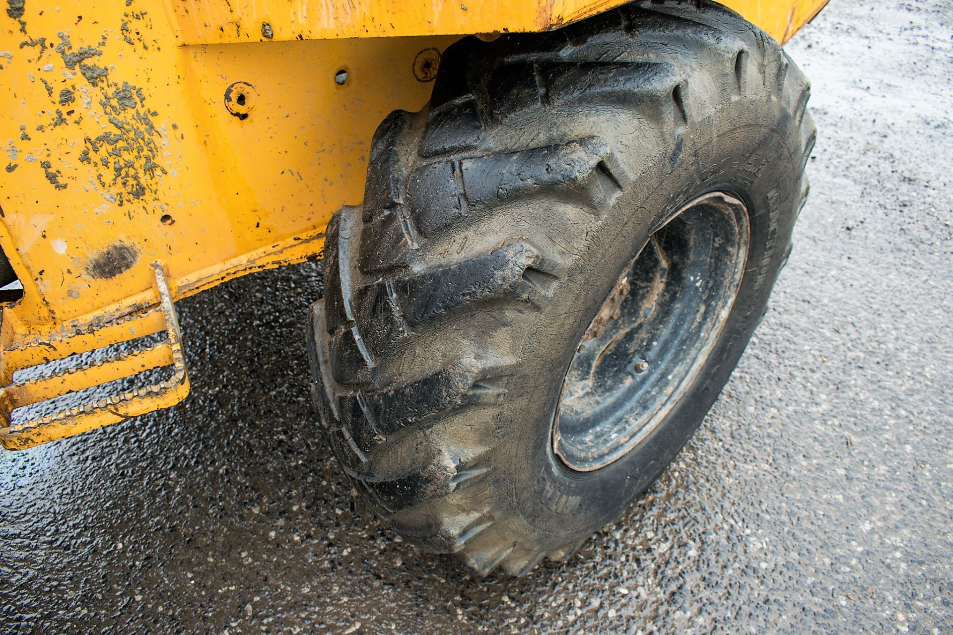 Benford 3 tonne straight skip dumper Year: 2004 S/N: E403AR066 Recorded Hours: Not displayed ( - Image 7 of 12