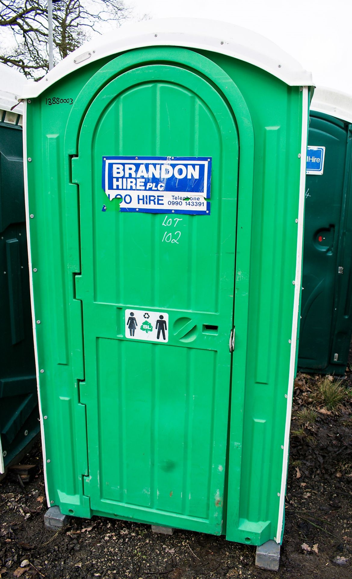 Portable toilet cubicle