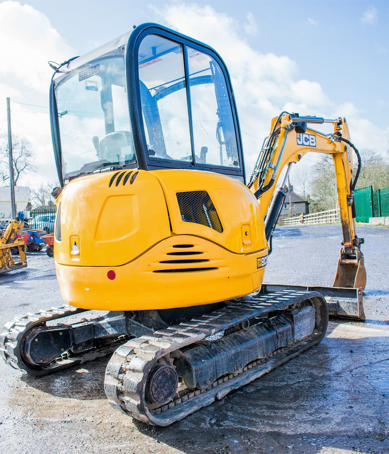 JCB 8030 3 tonne rubber tracked mini excavator Year: 2013 S/N: 2021786 Recorded Hours: 1439 piped, - Image 4 of 12