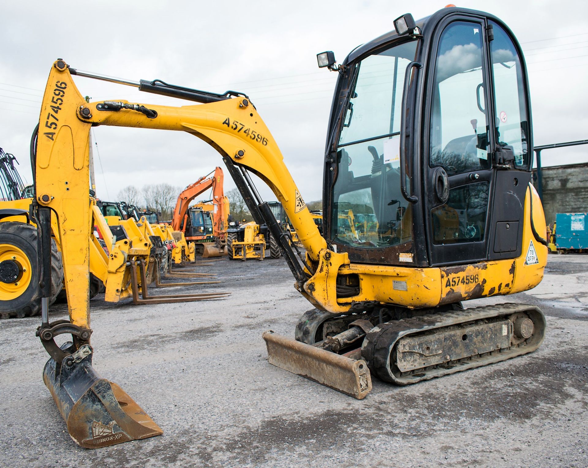 JCB 8016 CTS 1.5 tonne rubber tracked mini excavator Year: 2012 S/N: 1795055 Recorded Hours: 1611