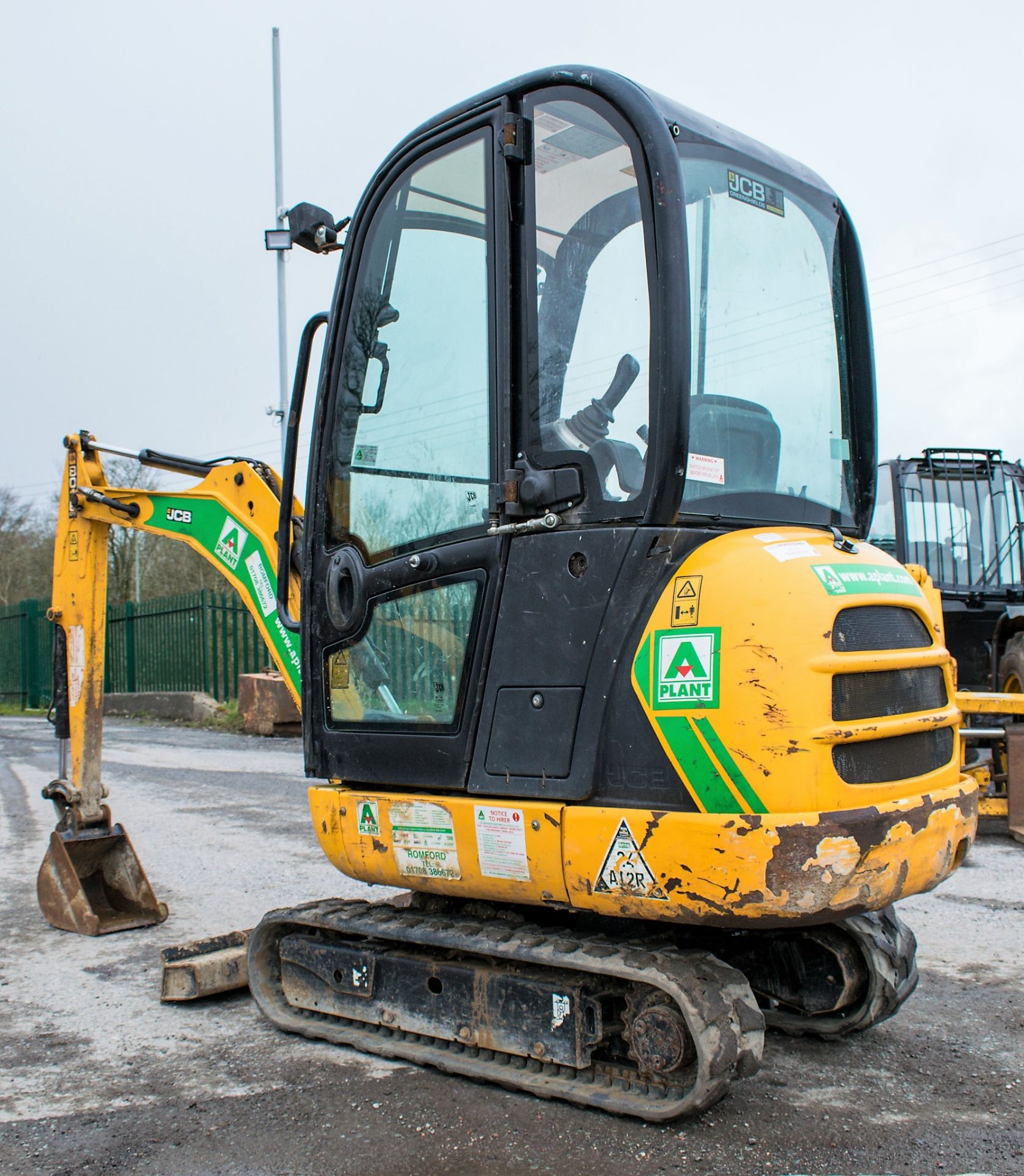 JCB 8016 CTS 1.5 tonne rubber tracked excavator Year: 2013 S/N: 2071452 Recorded Hours: 1531 - Image 3 of 12