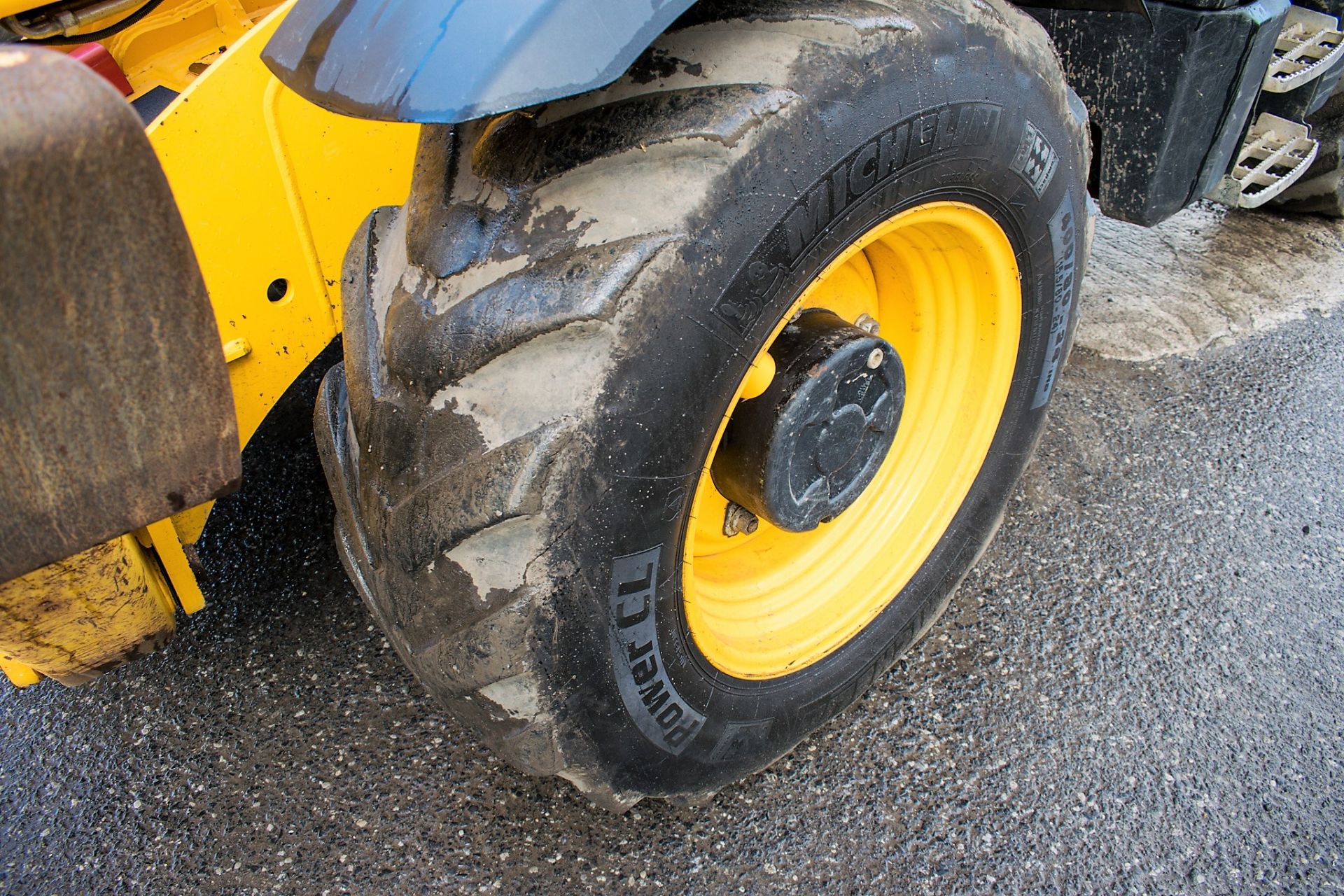 JCB 535-140 14 metre telescopic handler Year: 2014 S/N: 234058 Recorded Hours: 3944 c/w air - Image 8 of 13