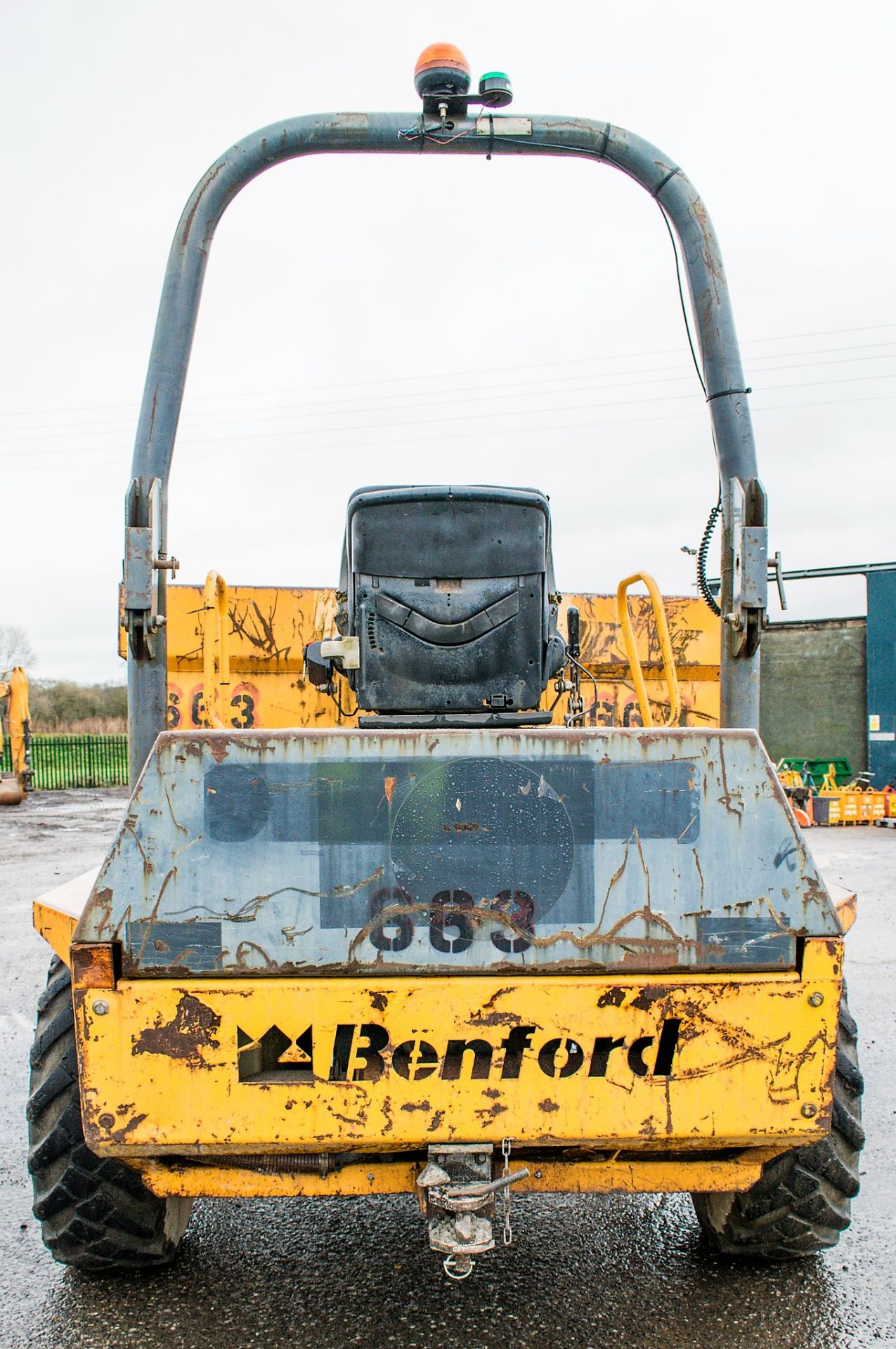Benford 3 tonne straight skip dumper Year: 2004 S/N: E403AR066 Recorded Hours: Not displayed ( - Image 6 of 12