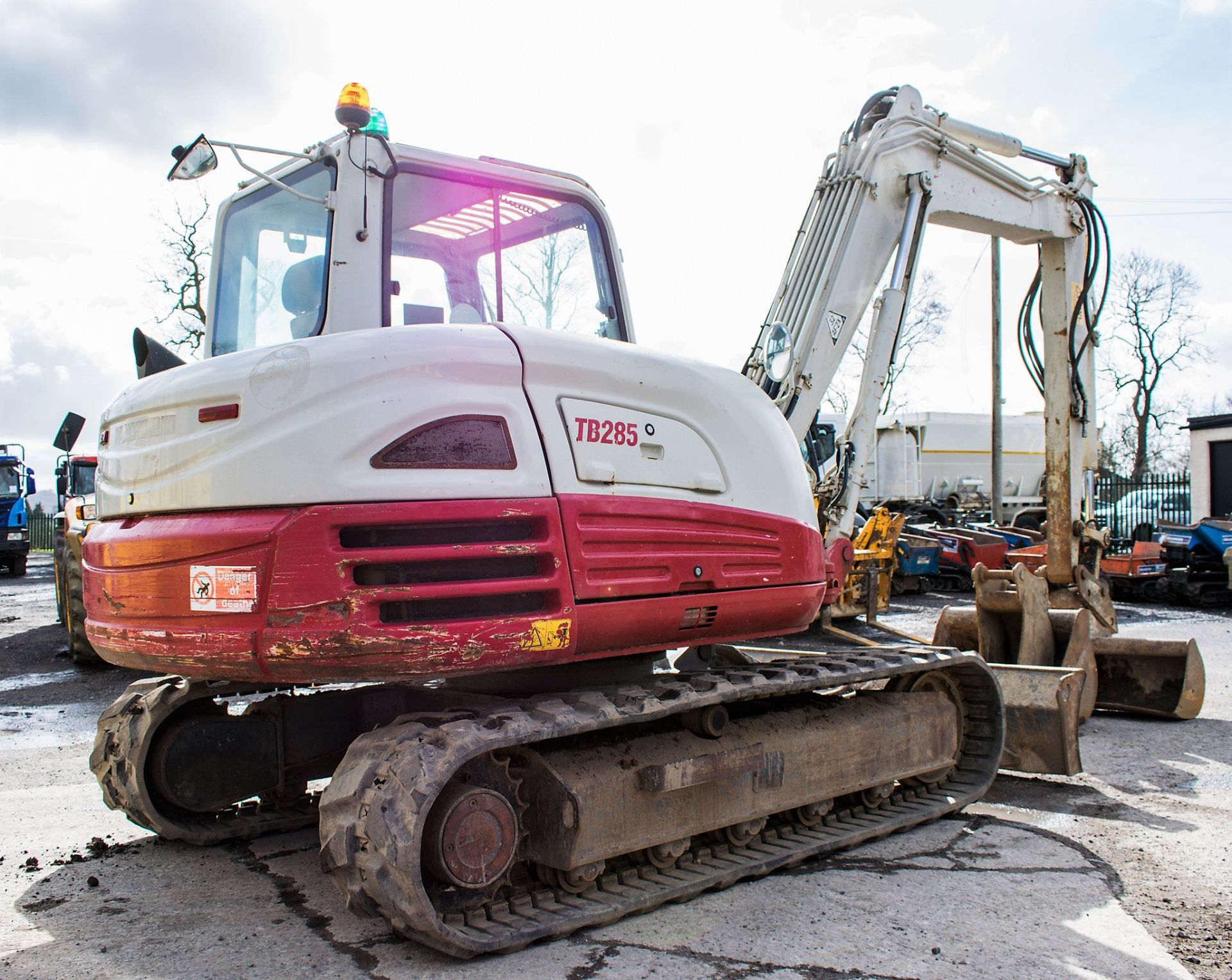 Takeuchi TB285 8.5 tonne rubber tracked excavator Year: 2012 S/N: 185000168 Recorded Hours: blade, - Image 4 of 13