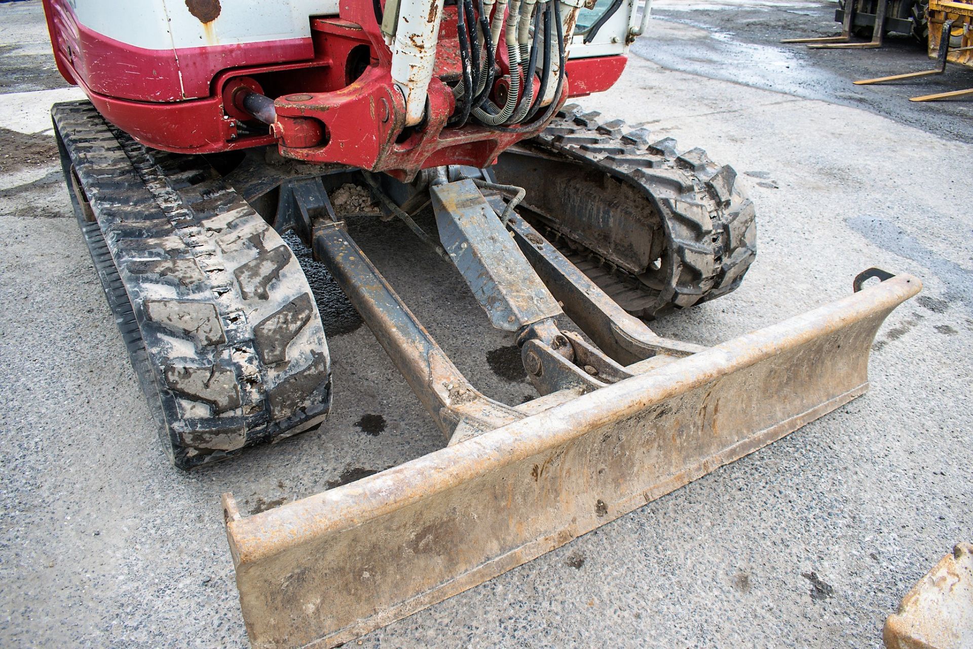 Takeuchi TB285 8.5 tonne rubber tracked excavator Year: 2012 S/N: 185000171 Recorded Hours: 6004 - Image 10 of 13