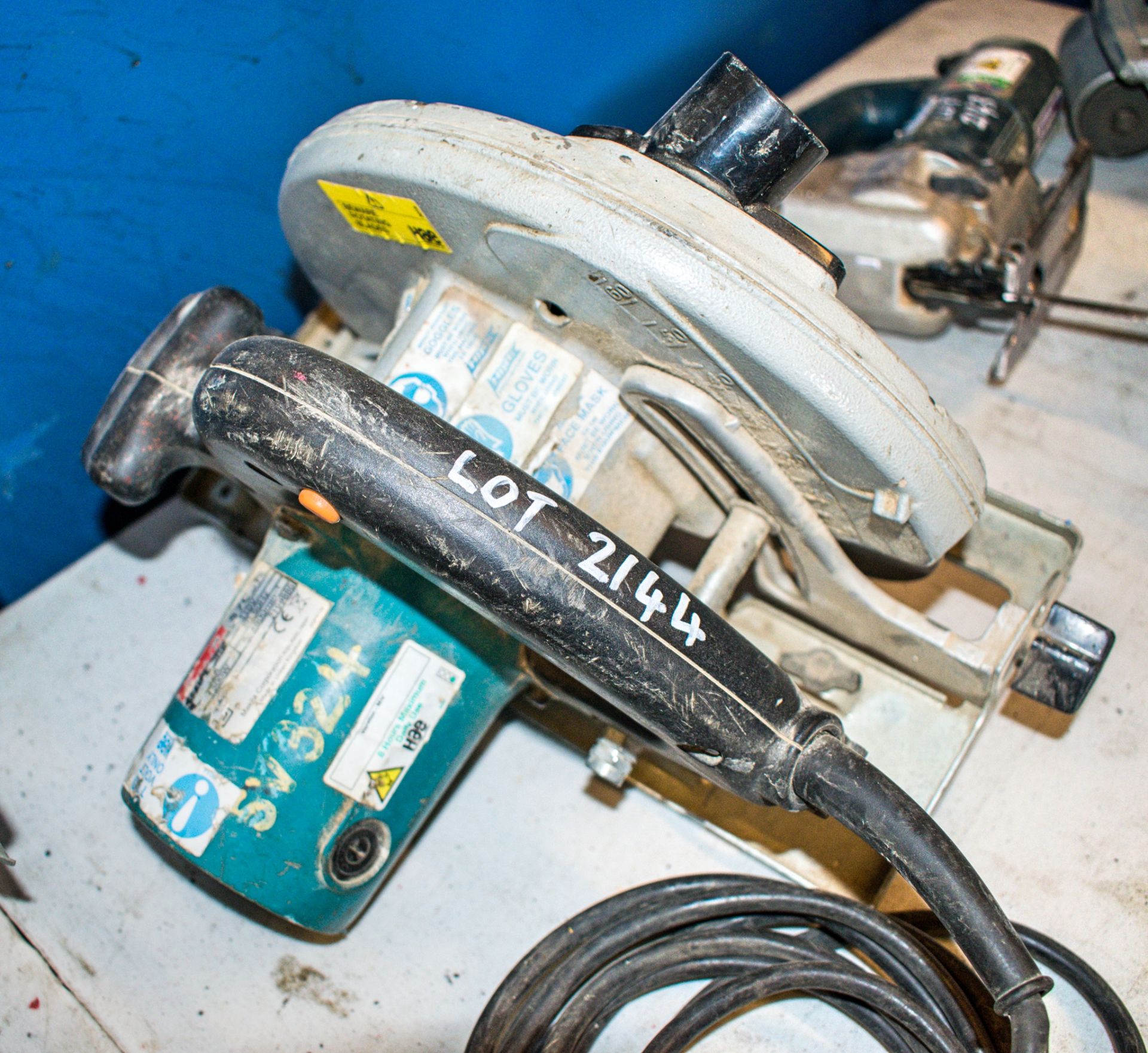 Makita 110v circular saw ** Plug missing **