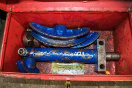 Hydraulic pipe bender c/w carry case