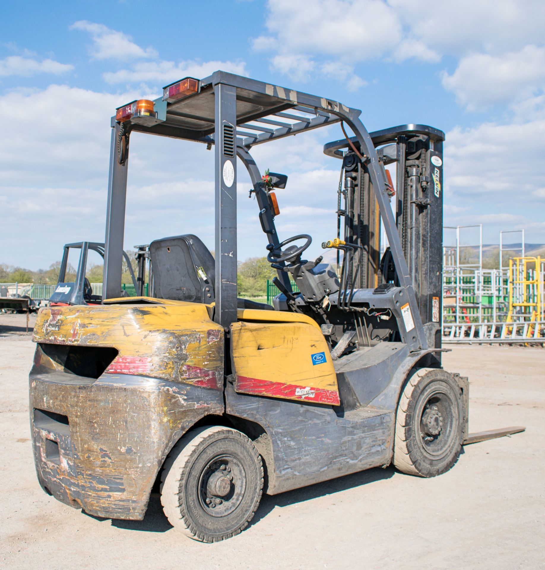 Kelvin FO25T diesel driven fork lift truck Year: 2013 S/N: 00039 Recorded Hours: 8138 - Image 4 of 8