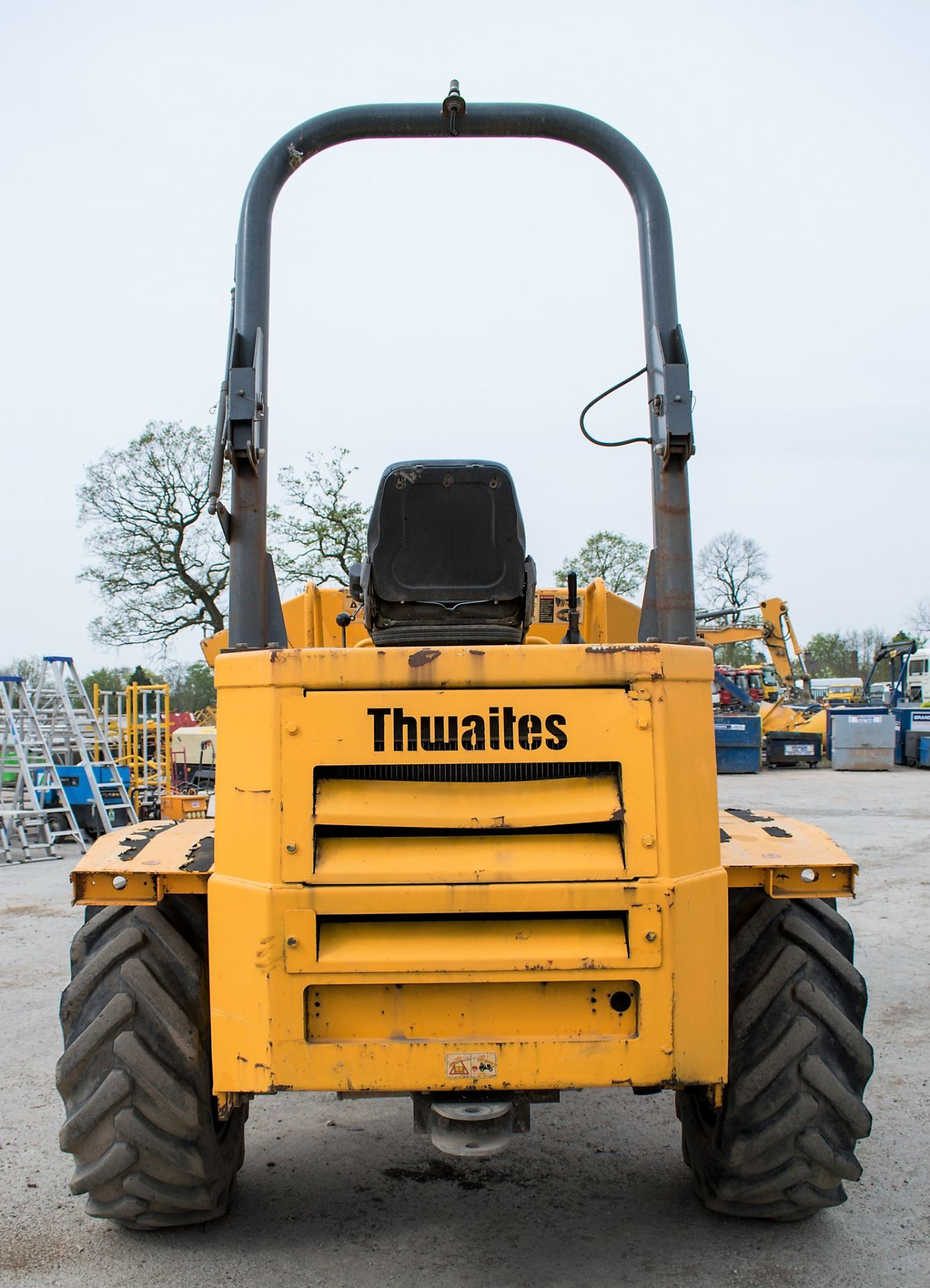 Thwaites 6 tonne swivel skip dumper Year: 2011 S/N: 105C0570 Recorded Hours: 1380 501032 - Image 6 of 13