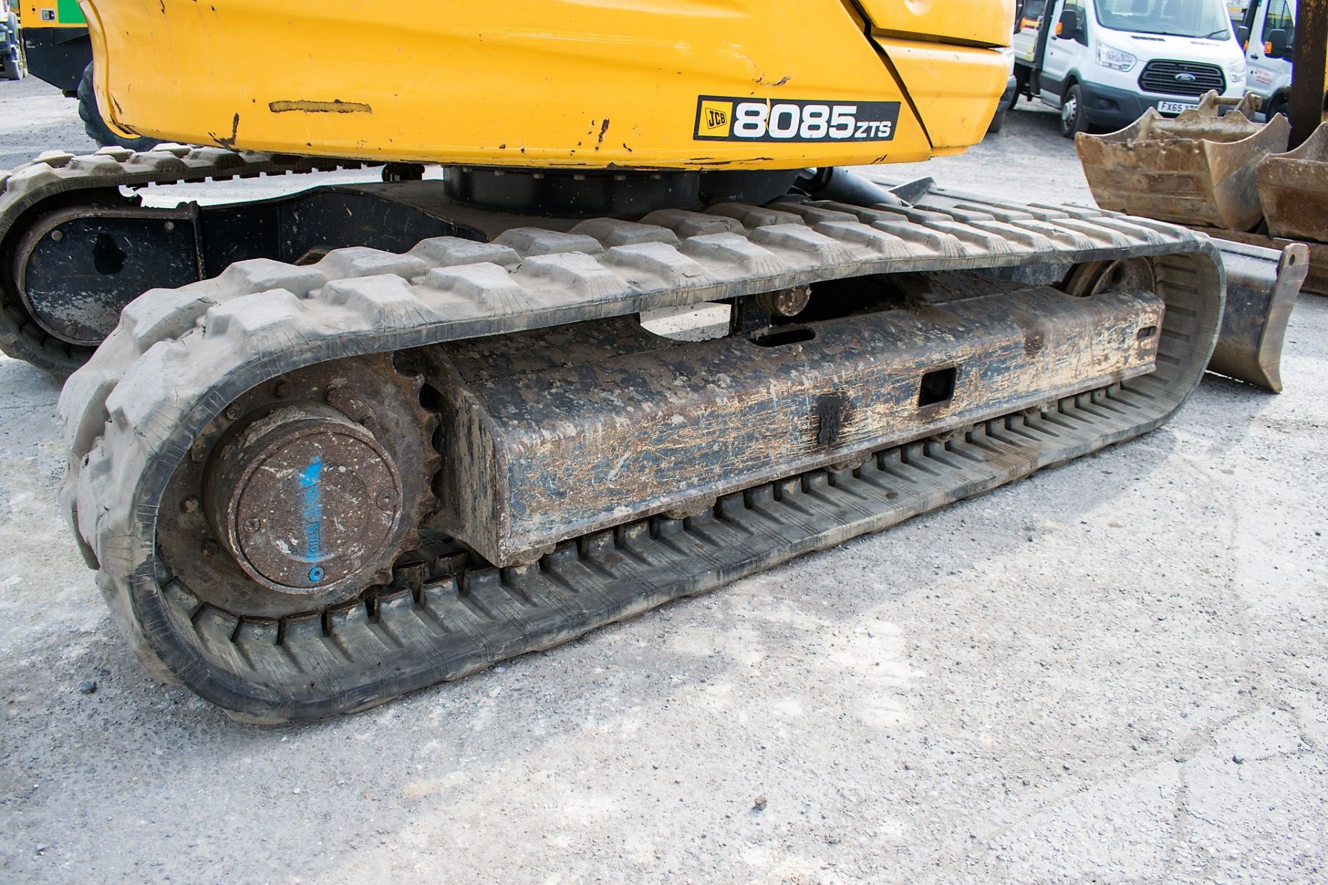 JCB 8085 8.5 tonne zero tail swing rubber tracked excavator Year: 2012 S/N: 1072563 Recorded - Image 8 of 13