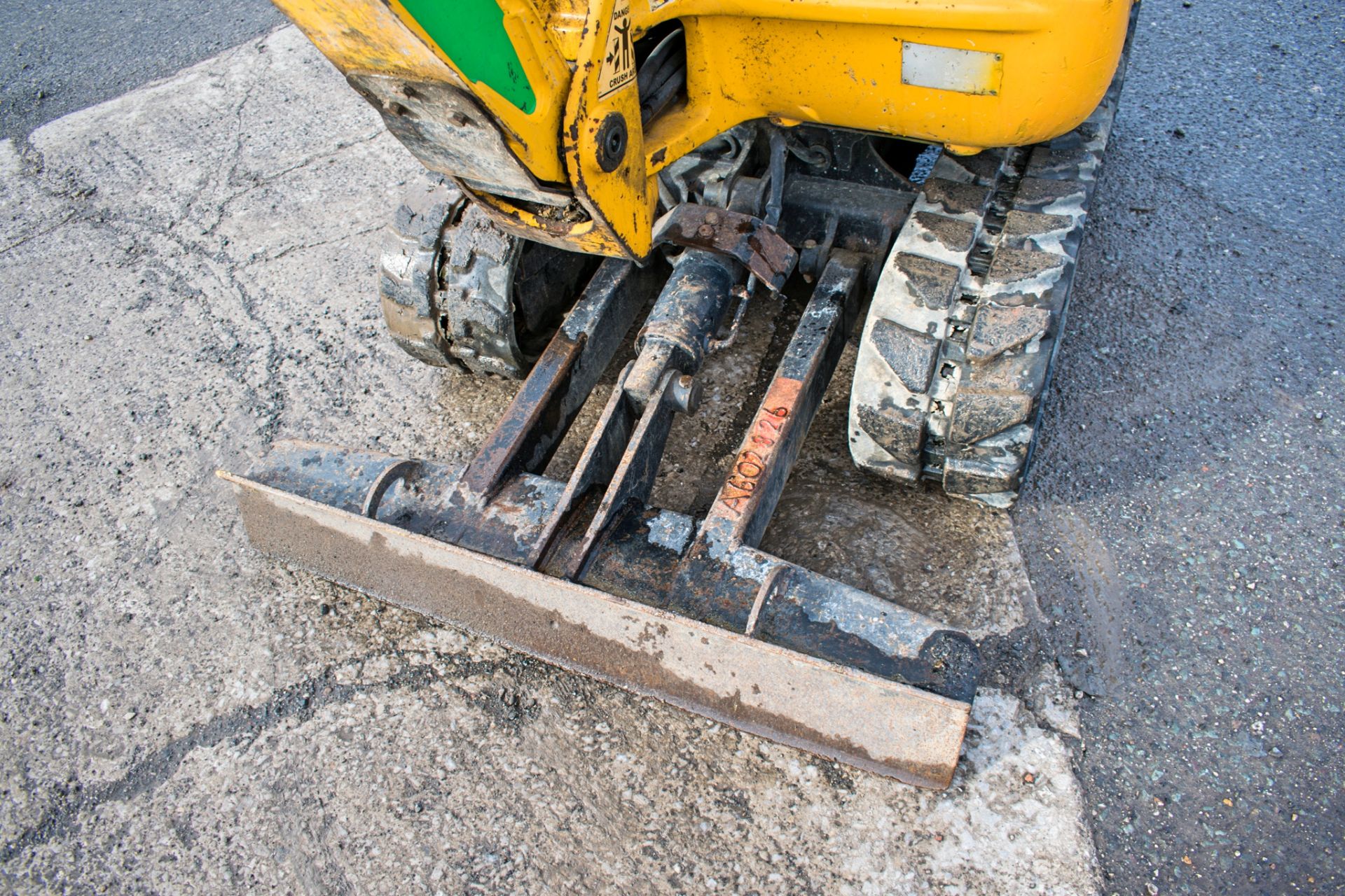 JCB 801.6 CTS 1.5 tonne rubber tracked mini excavator Year: 2013 S/N: 20171915 Recorded Hours: - Image 10 of 12