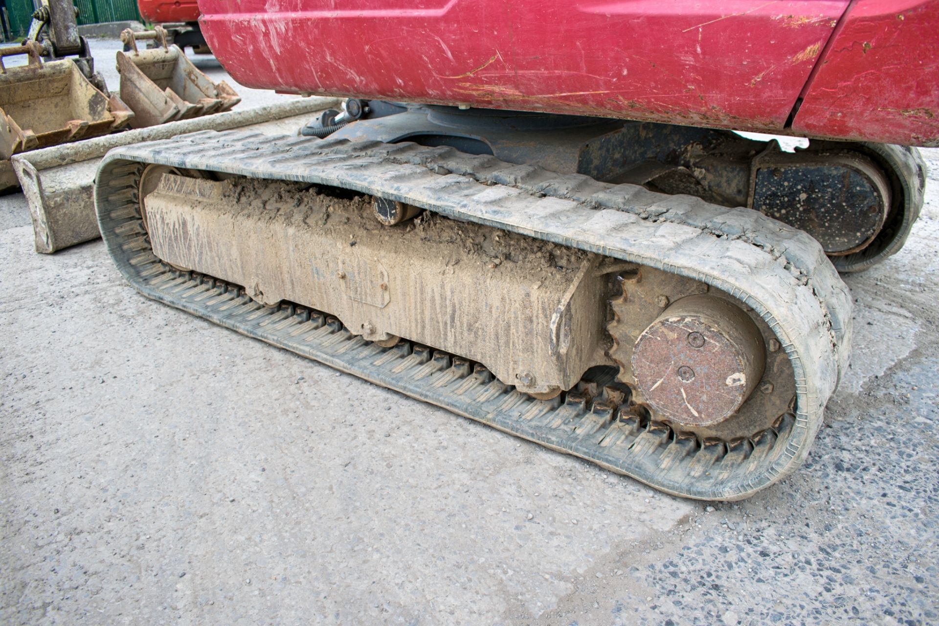 Takeuchi TB228 2.8 tonne rubber tracked mini excavator Year: 2012 S/N: 122801768 Recorded Hours: Not - Bild 7 aus 12