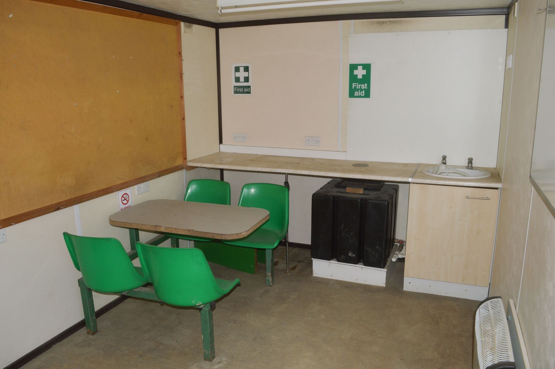 21 ft x 9 ft steel anti vandal welfare unit  c/w diesel generator & keys in office A511535 - Image 5 of 9