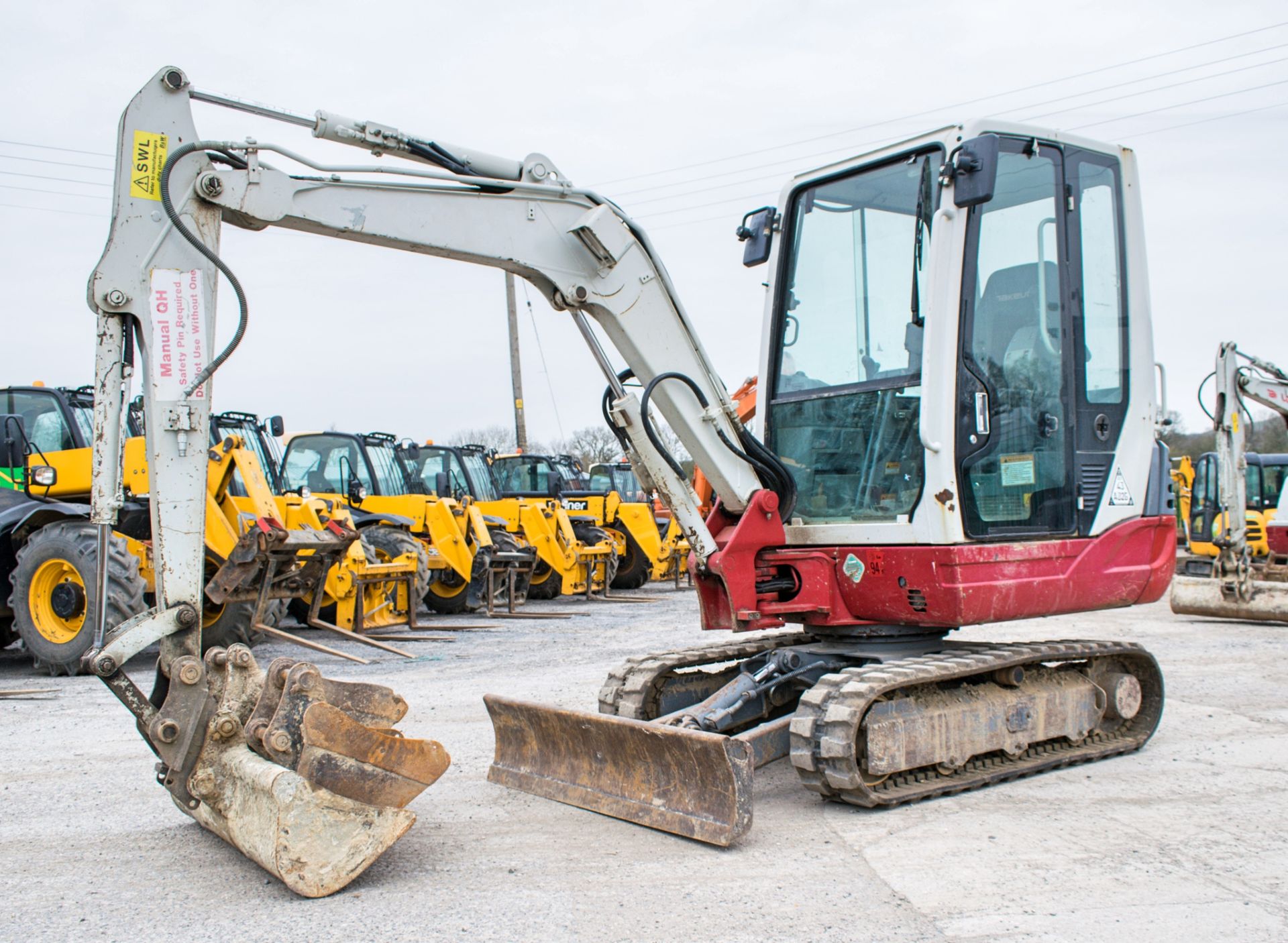 Takeuchi TB228 2.8 tonne rubber tracked mini excavator Year: 2014 S/N: 122803390 Recorded Hours: