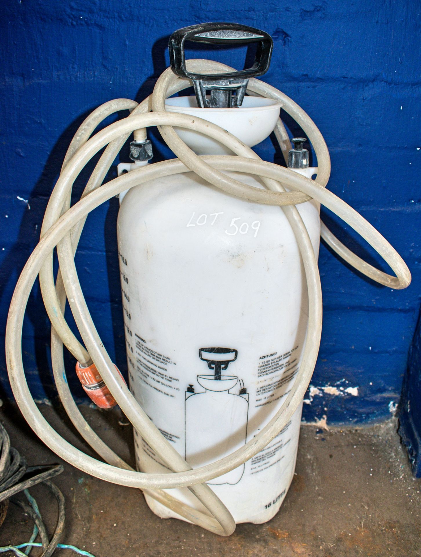 16 litre pressurized dust suppression water tank A