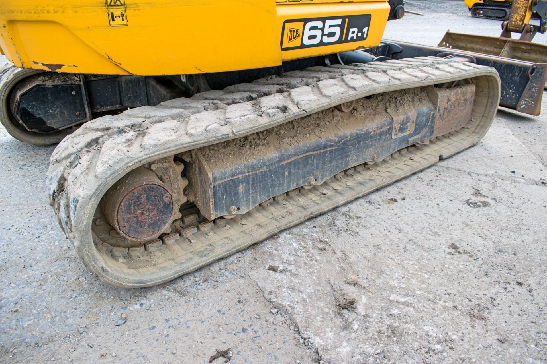 JCB 65R-1 6.5 tonne rubber tracked excavator Year: 2015 S/N: 1913919 Recorded Hours: 1886 blade, - Image 8 of 12