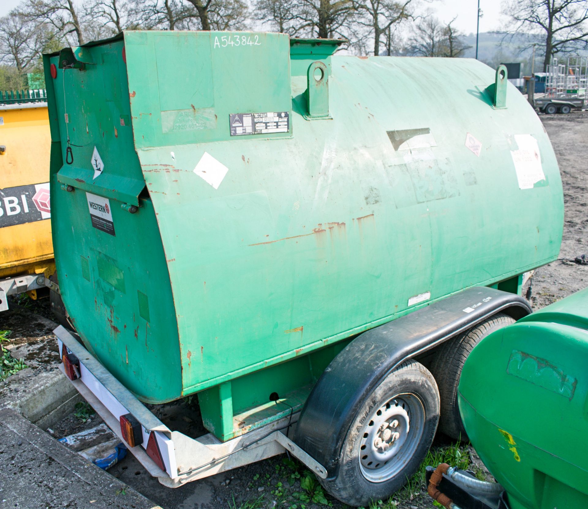 Western 2140 litre tandem axle bunded fuel bowser c/w hand pump A543842 - Image 2 of 3