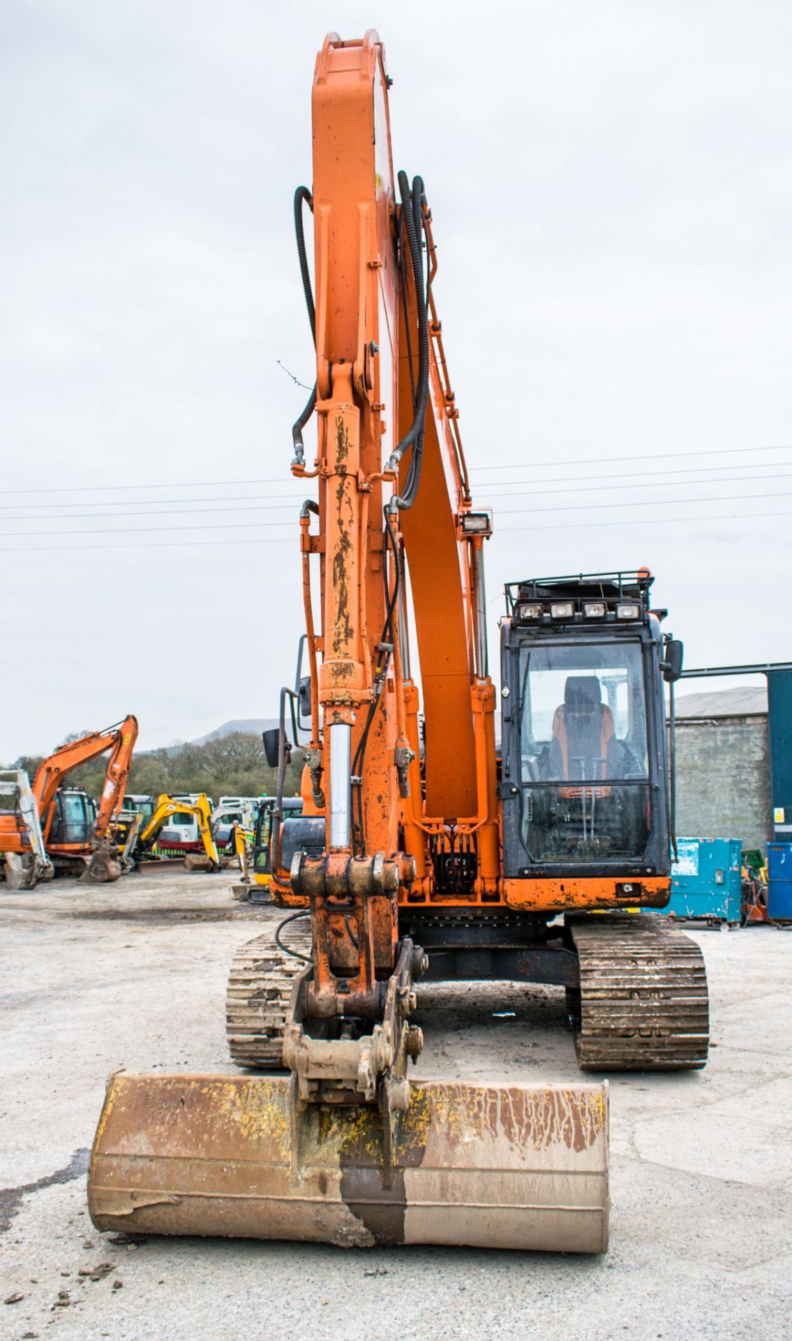 Doosan DX140LC 14 tonne steel tracked excavator Year: 2013 S/N: 50844 Recorded Hours: 6347 piped, - Image 5 of 13