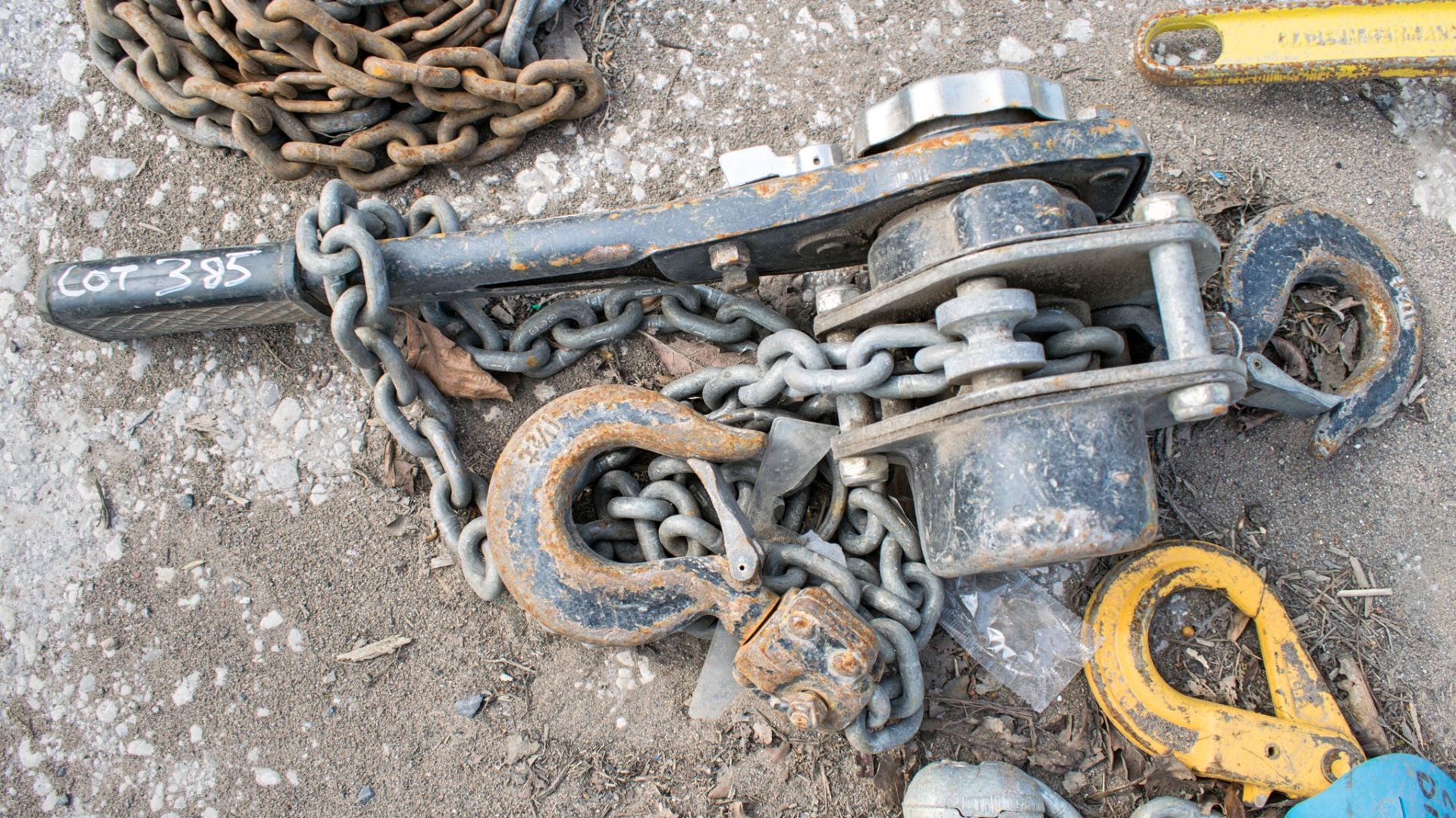 Lifting Gear 1.5 tonne chain lever hoist