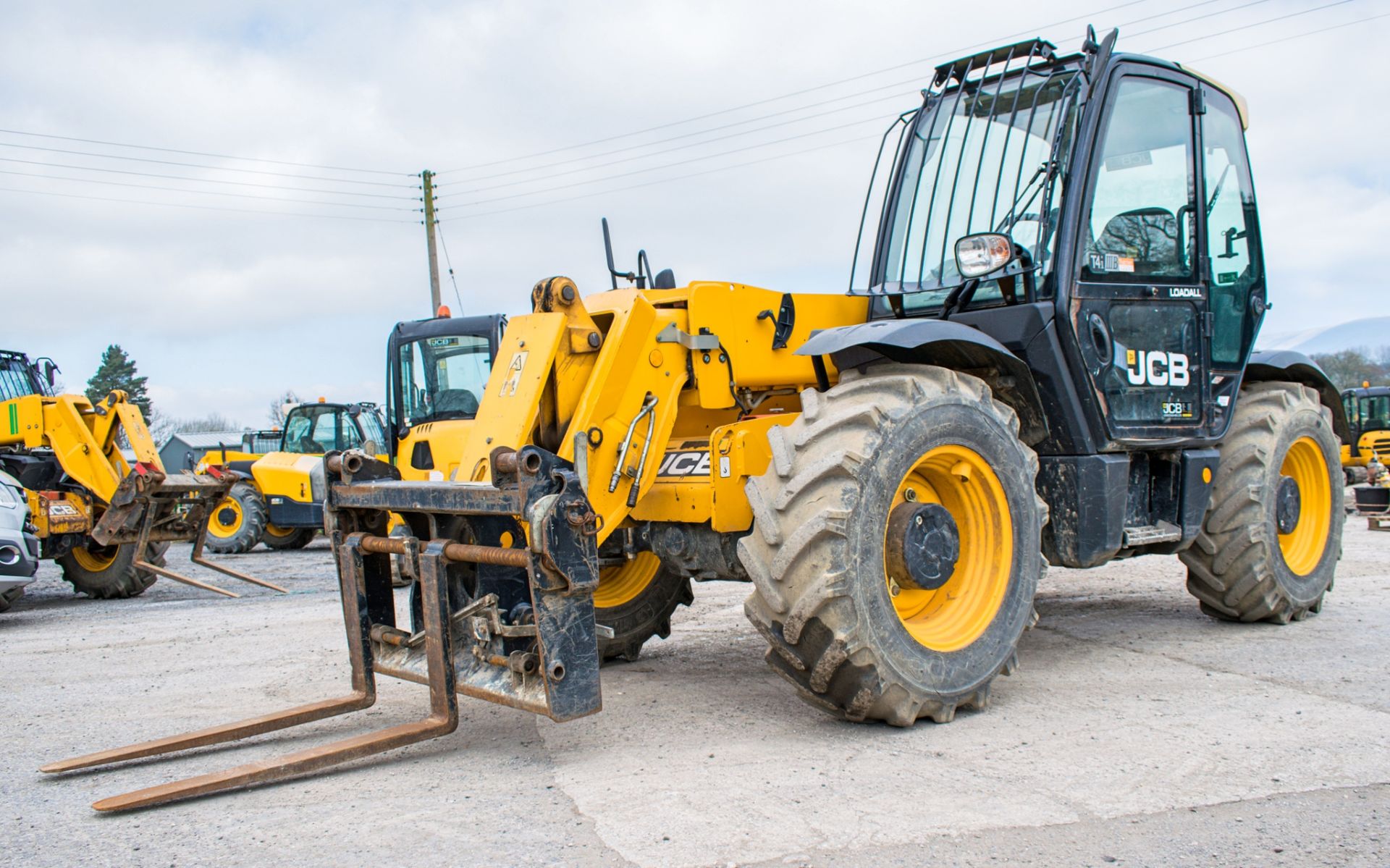 JCB 531-70 7 metre telescopic handler Year: 2013 S/N: 2178406 Recorded Hours: 1721 c/w turbo charged