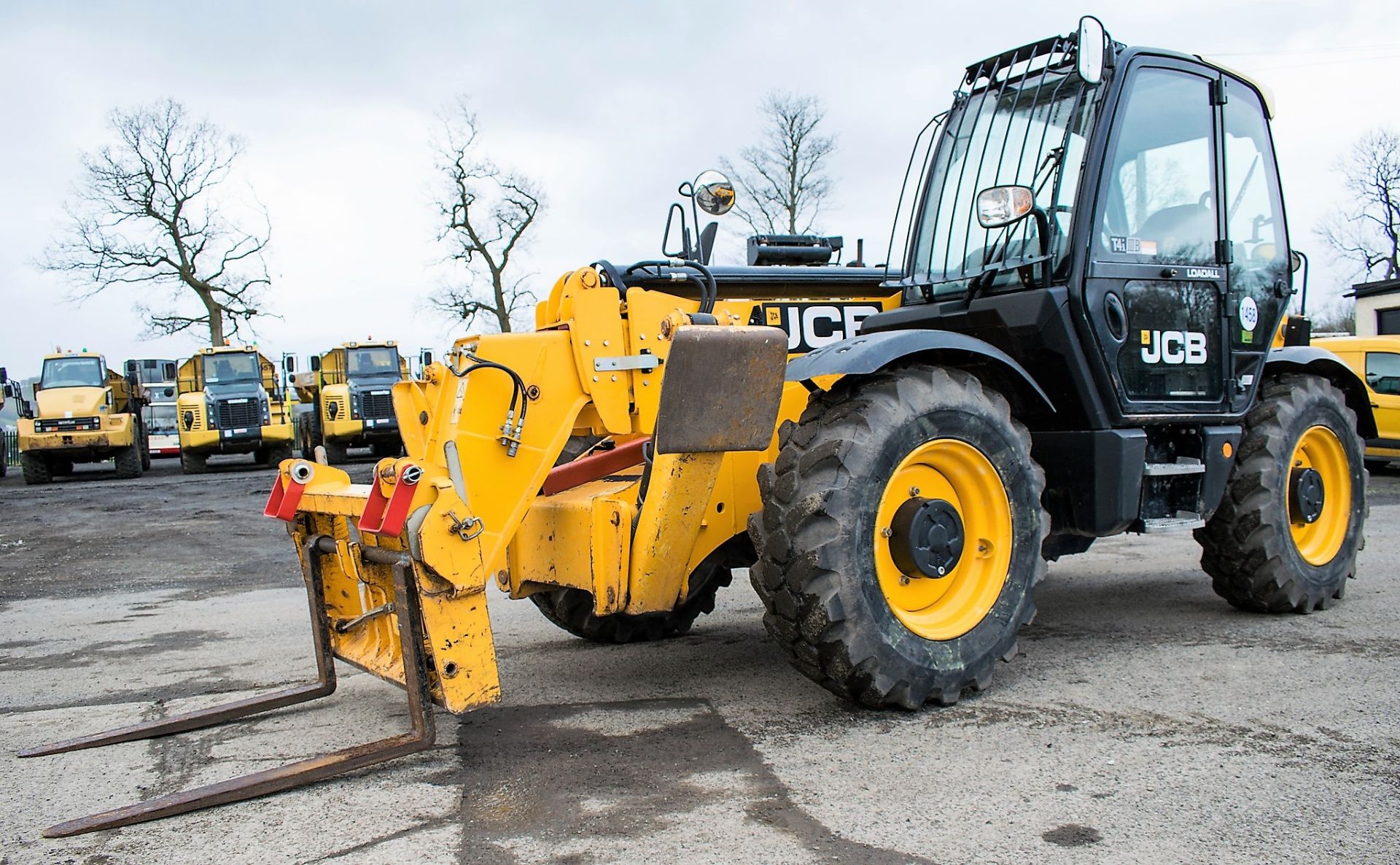 JCB 535-125 Hi-Viz 12.5 metre telescopic handler Year: 2015 S/N: 2345430 Recorded Hours: 1919 c/w