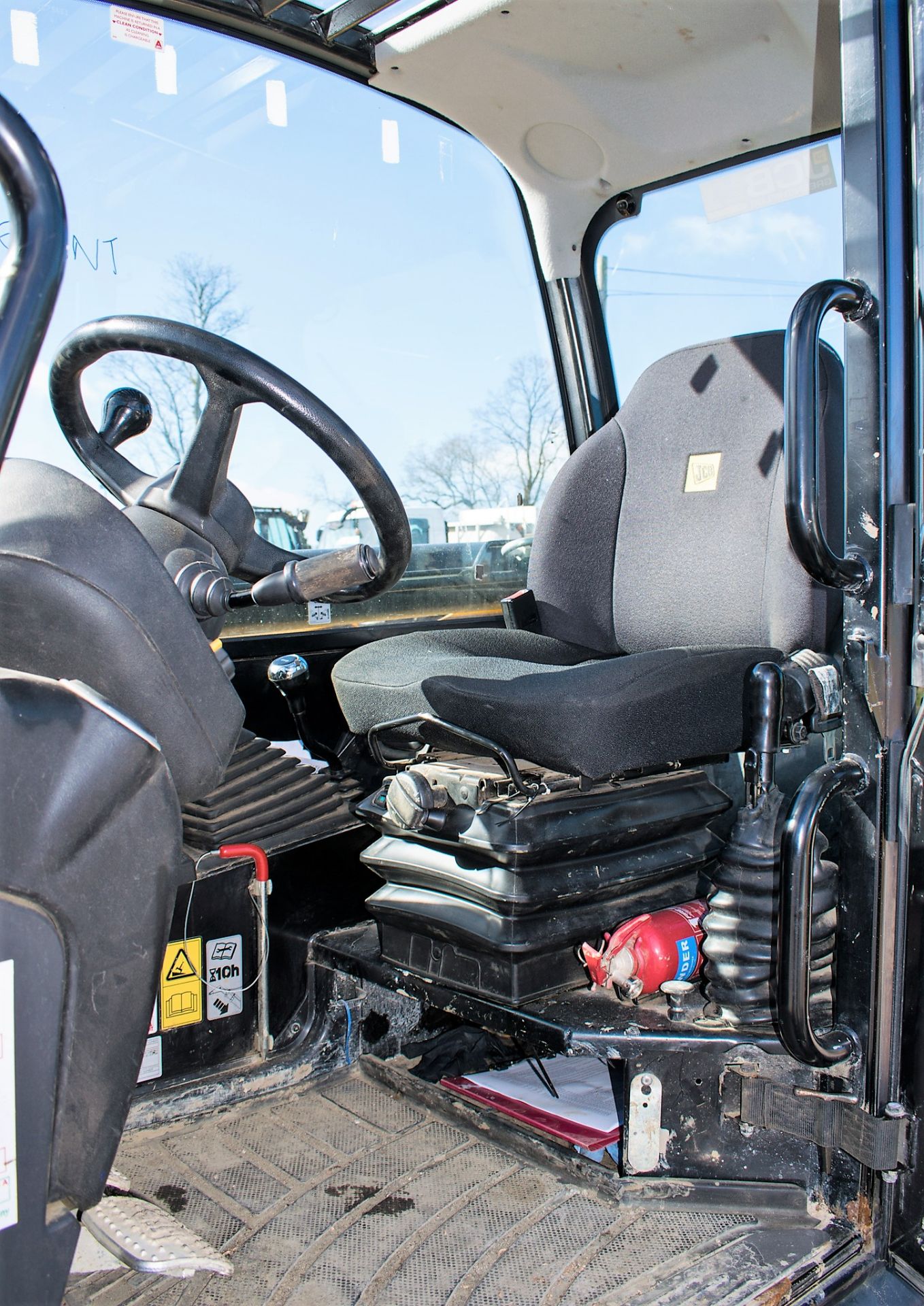 JCB 535-145 14.5 metre telescopic handler Year: 2013 S/N: 217661 Recorded Hours: 2464 c/w turbo - Image 12 of 14