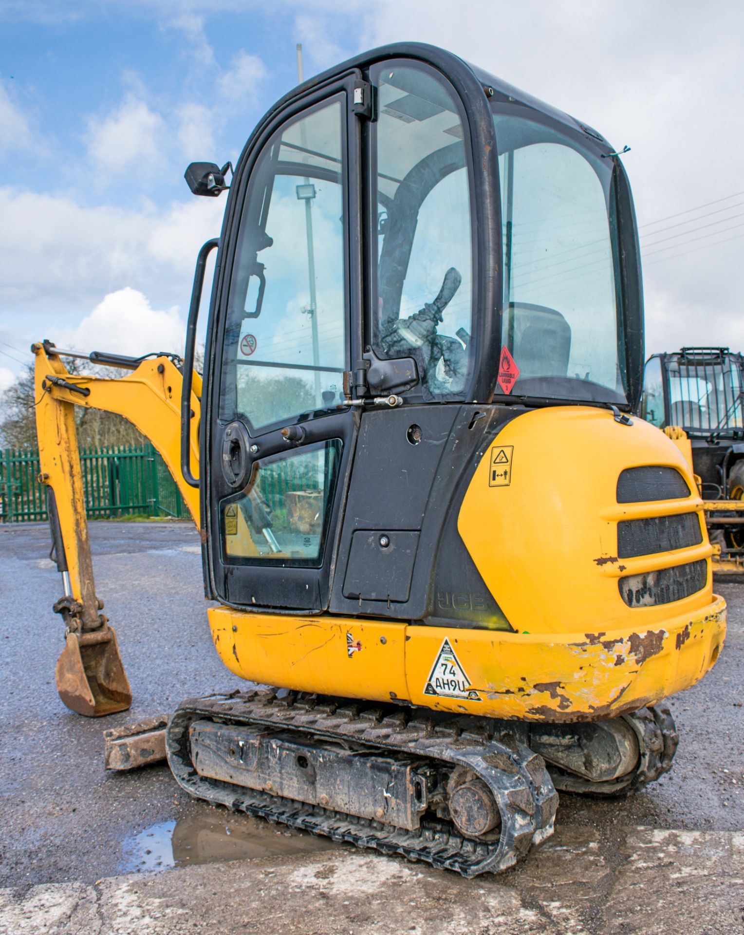 JCB 801.6 CTS 1.5 tonne rubber tracked mini excavator Year: 2013 S/N: 20171426 Recorded Hours: - Image 3 of 12