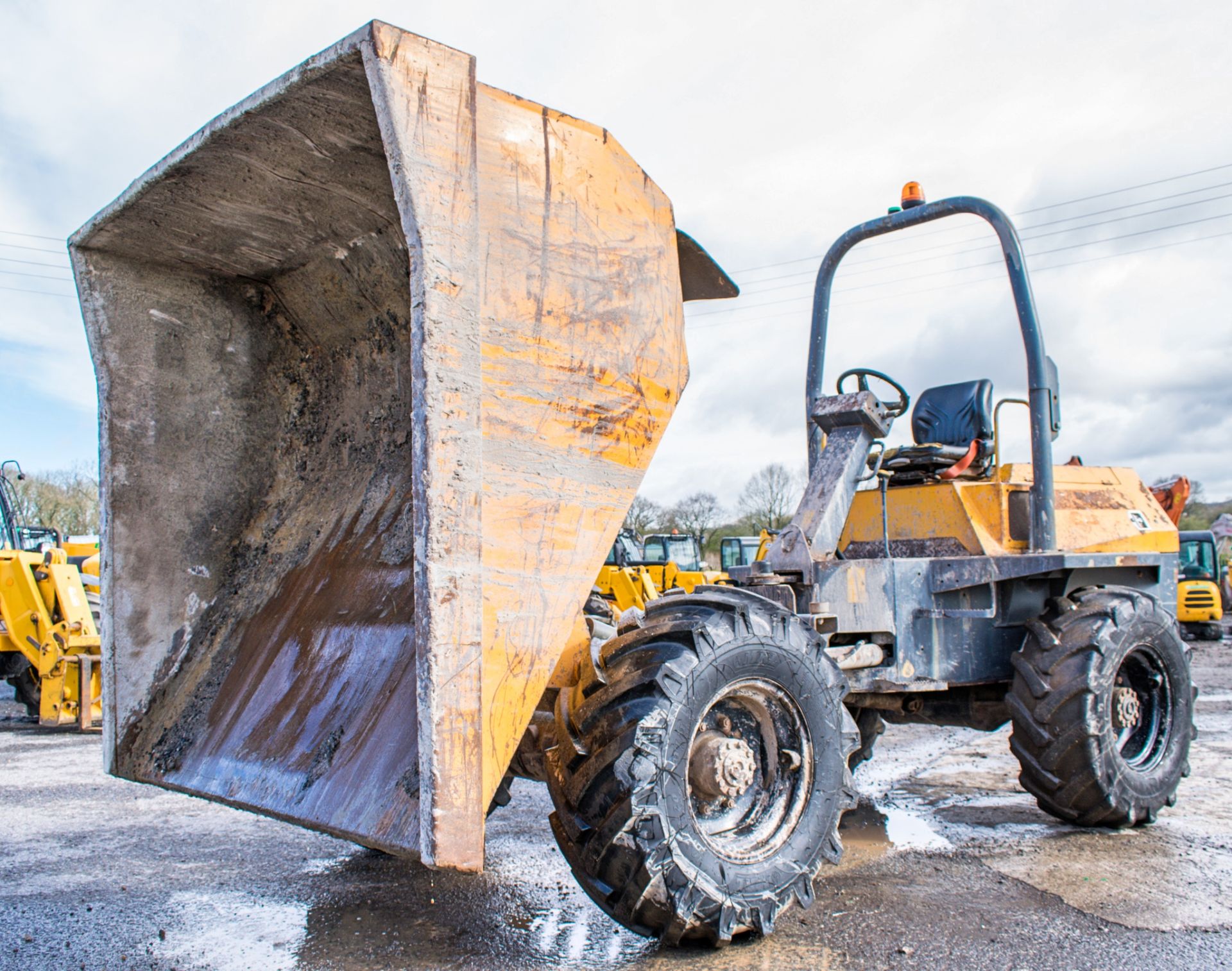 Benford Terex 6 tonne straight skip dumper Year: 2007 S/N: E705FW333 Recorded Hours: 2963 1623 - Image 11 of 14