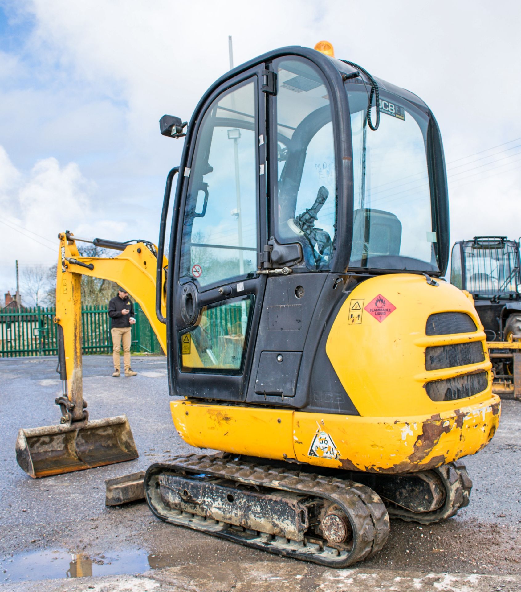 JCB 801.6 CTS 1.5 tonne rubber tracked mini excavator Year: 2013 S/N: 20171420 Recorded Hours: - Bild 3 aus 12