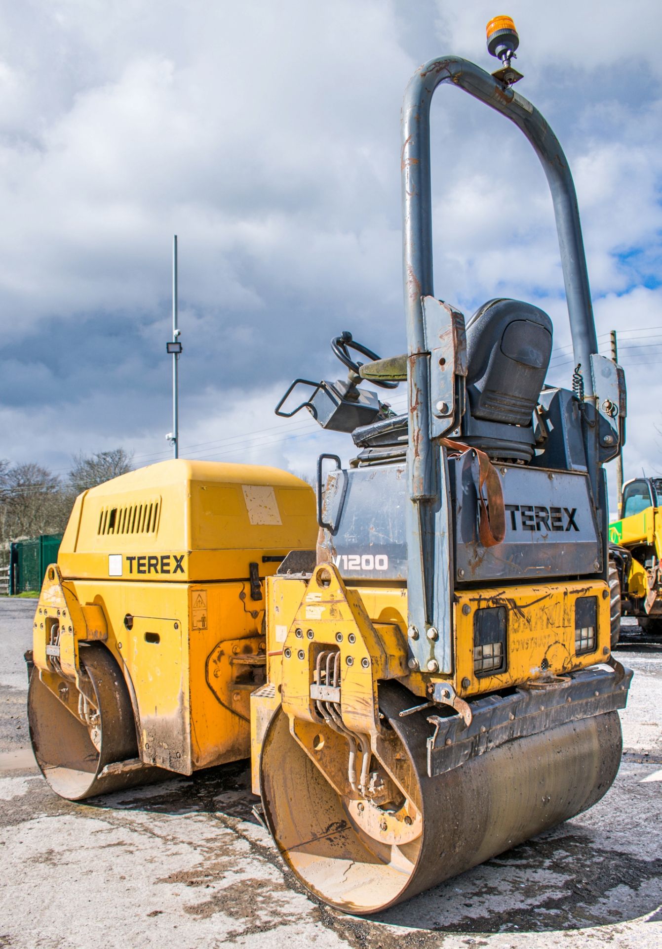 Benford Terex TV1200 double drum ride on roller Year: 2007 S/N: E703CD092 Recorded Hours: 1936 - Image 3 of 8