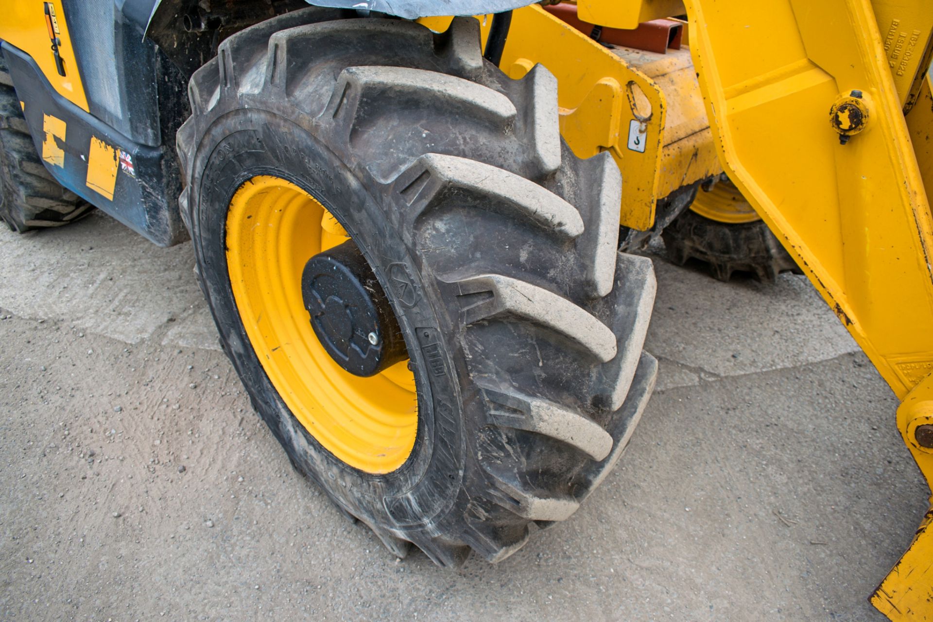 JCB 531-70 7 metre telescopic handler Year: 2014 S/N: 2182995 Recorded Hours: 1813 c/w turbo charged - Image 9 of 13