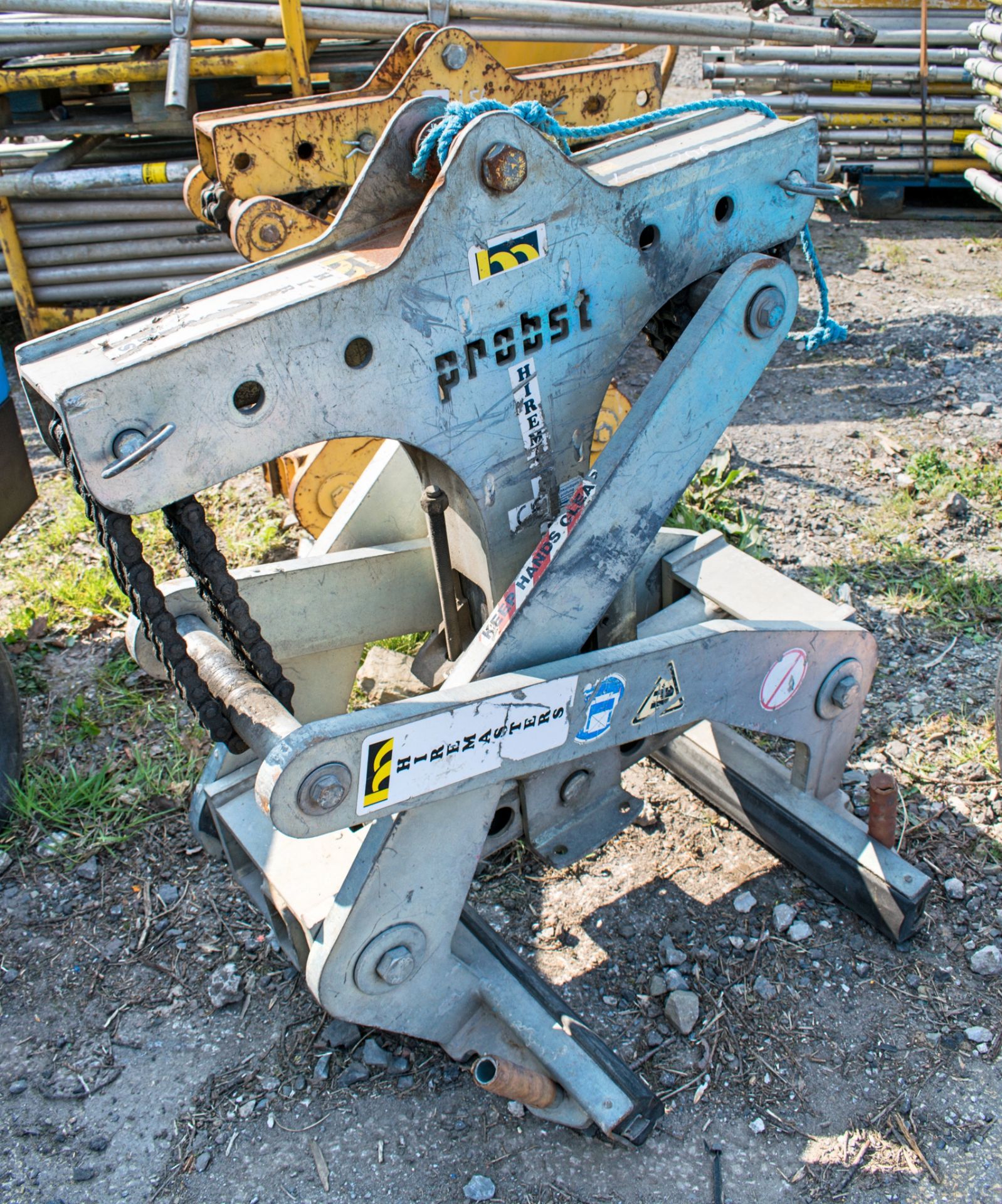 Probst FT2 40E scissor grab