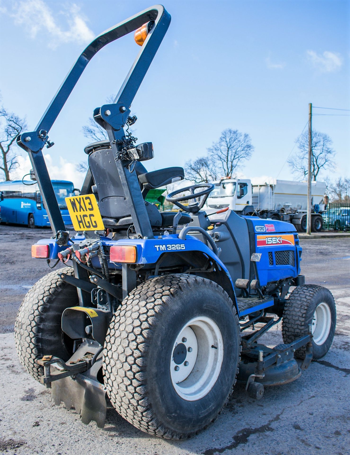 Iseki TN3265 diesel driven hydrostatic 4WD compact tractor Year: 2012 S/N: 000770 Recorded Hours: - Image 4 of 12